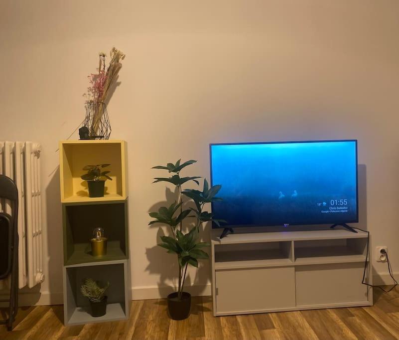 Apartment Workation Centre Metro Park Family 15 Min Palace Kultury *
