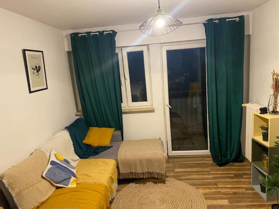 Apartment Workation Centre Metro Park Family 15 Min Palace Kultury *