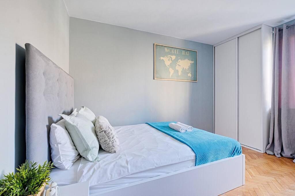 Super With Air Conditioning New Flat With Wifi *