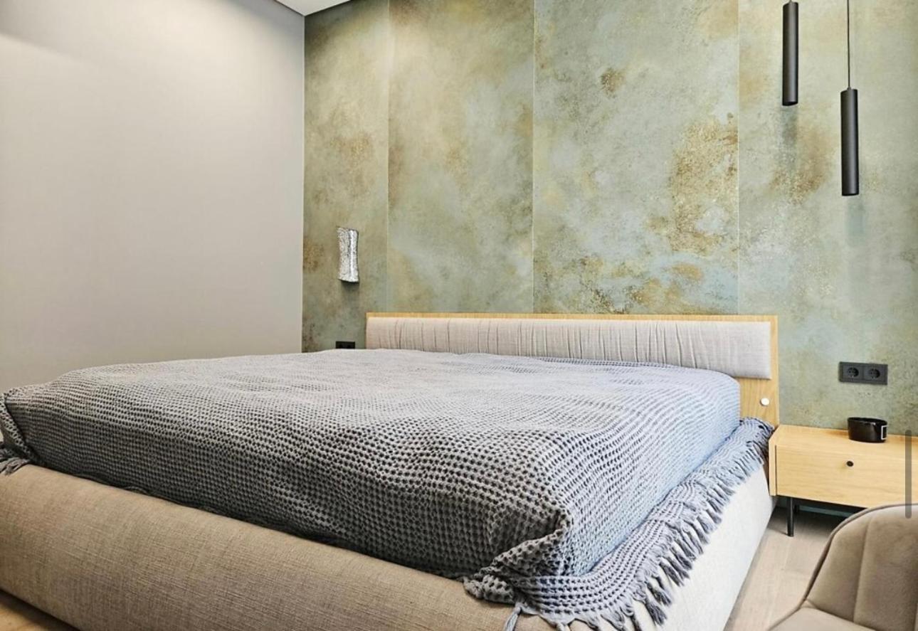 Great In Old City Apartment *