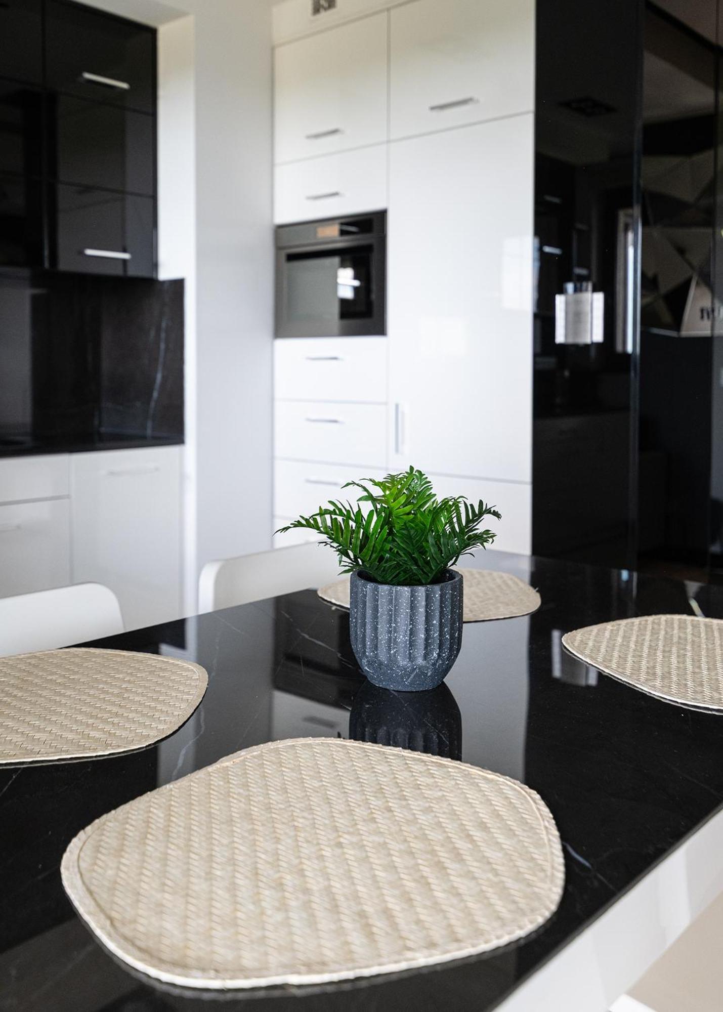 Rentplanet - Apartament Pokorna * Warsaw