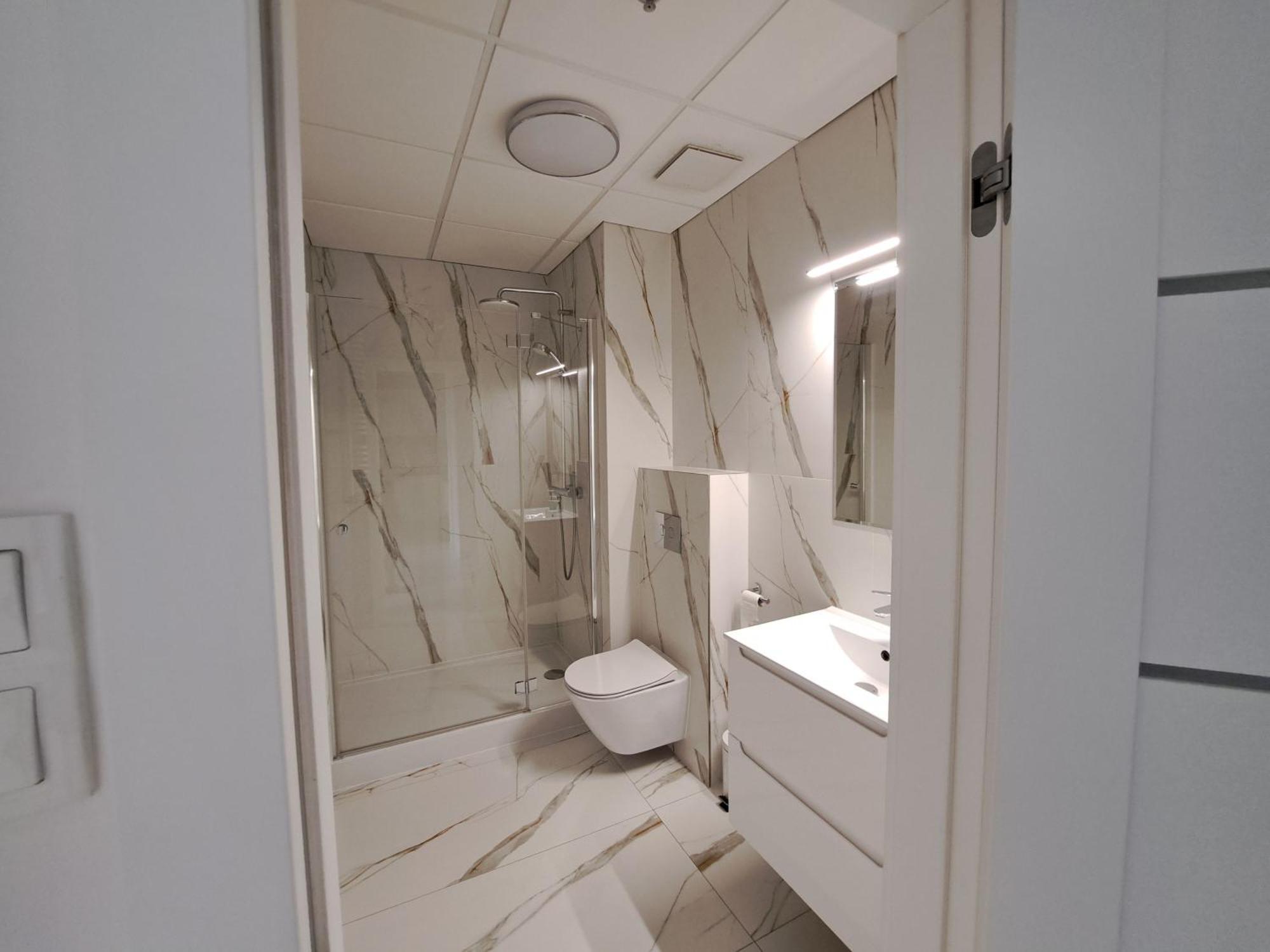Wola Tower Apartamento