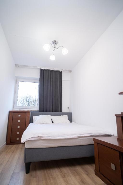 Hospedagem domiciliar Near Park Moczydlo Close To Metro