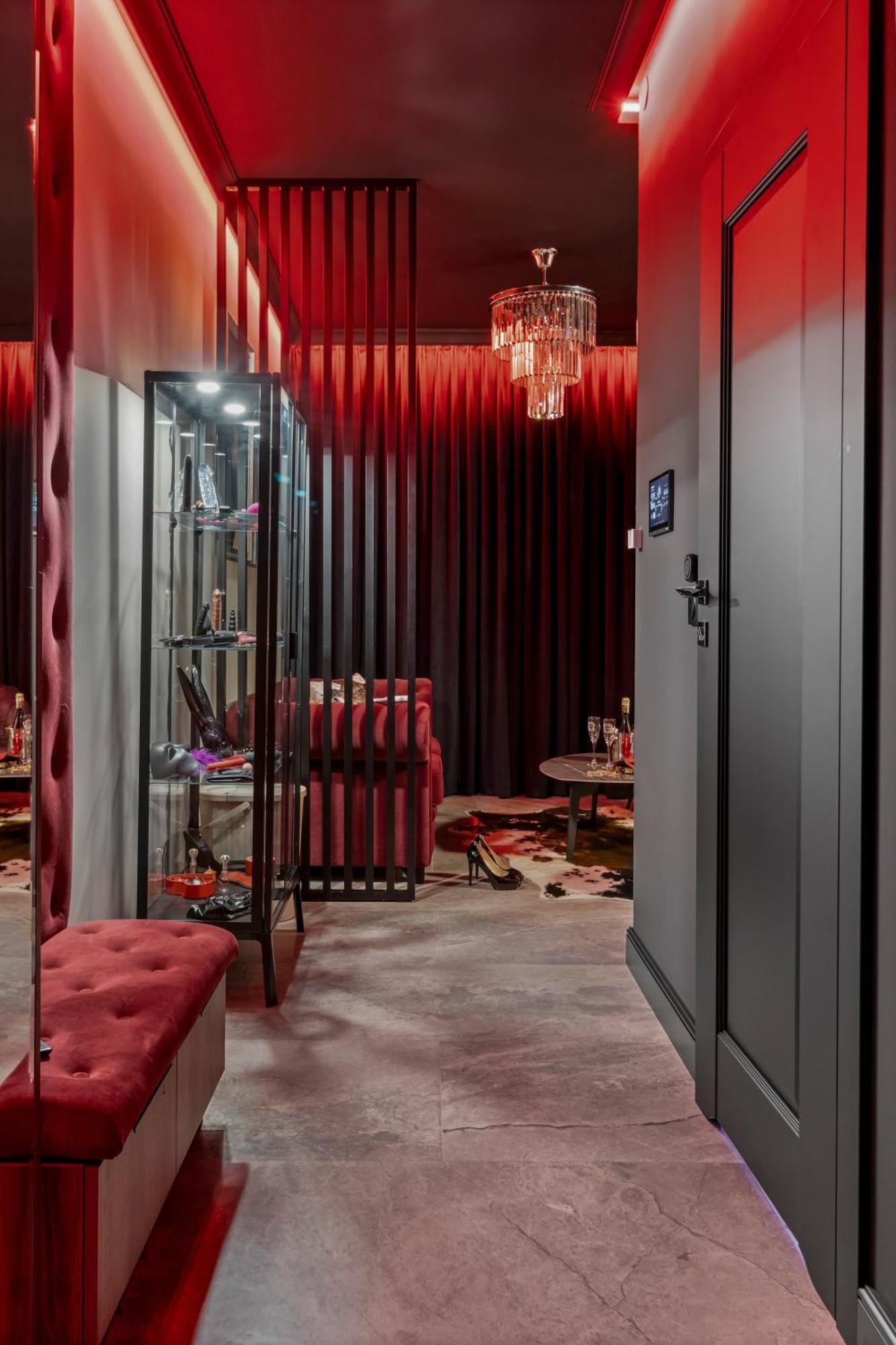 Secret Bdsm - Stylowy I Klimatyczny Dla Doroslych, Klimatyzacja, Parking Podziemny, Pelne Wyposazenie Apartment Warschau