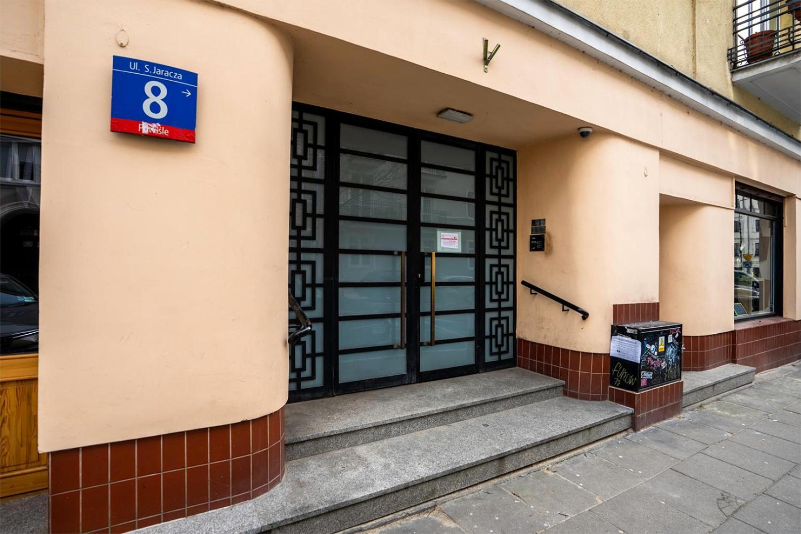 Near River - 58m2, Metro, Balcony