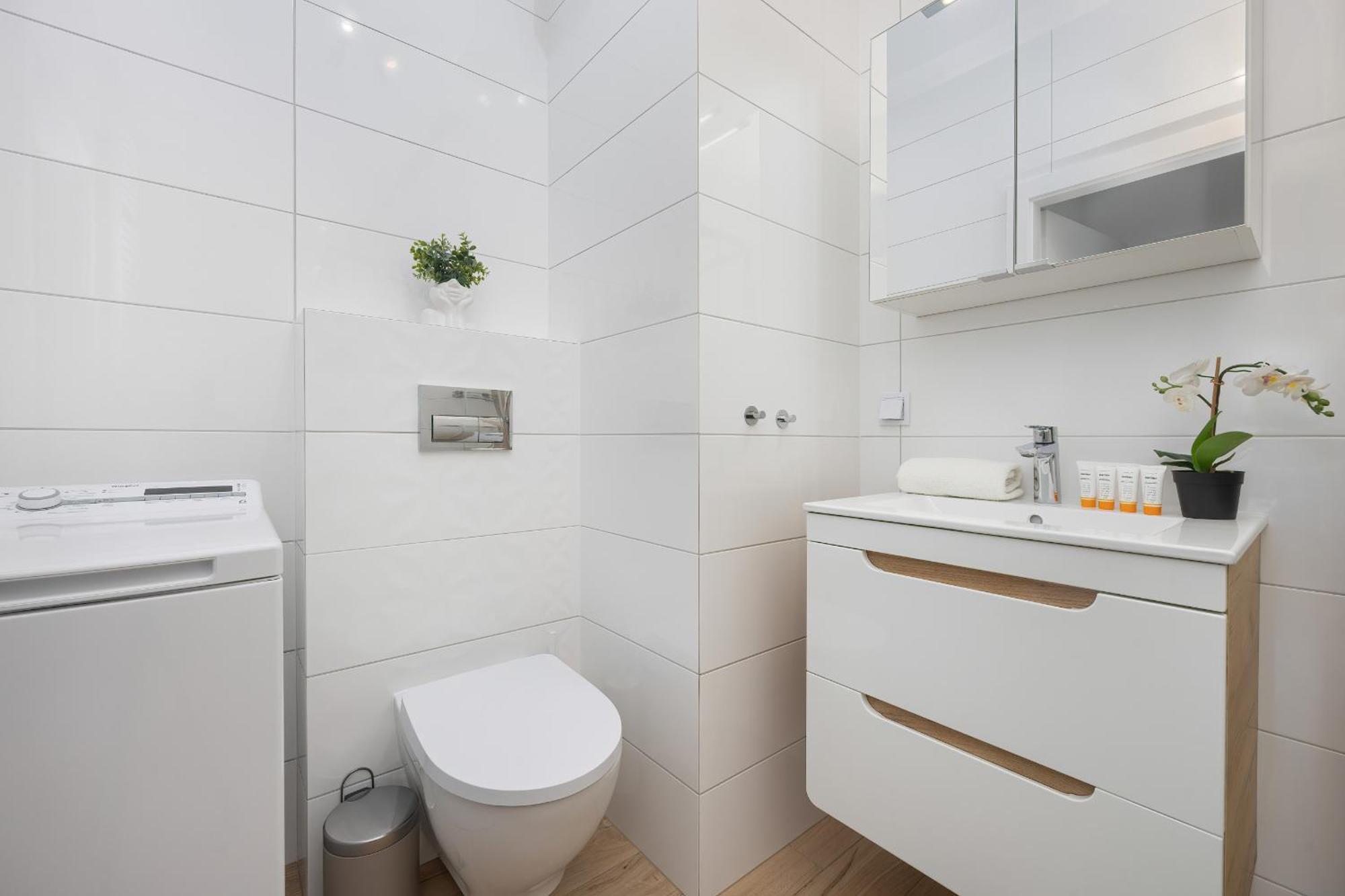 Comfy Two-bedroom Near Chopin Airport Warsaw's Ursynow By Renters Apartment Warsaw