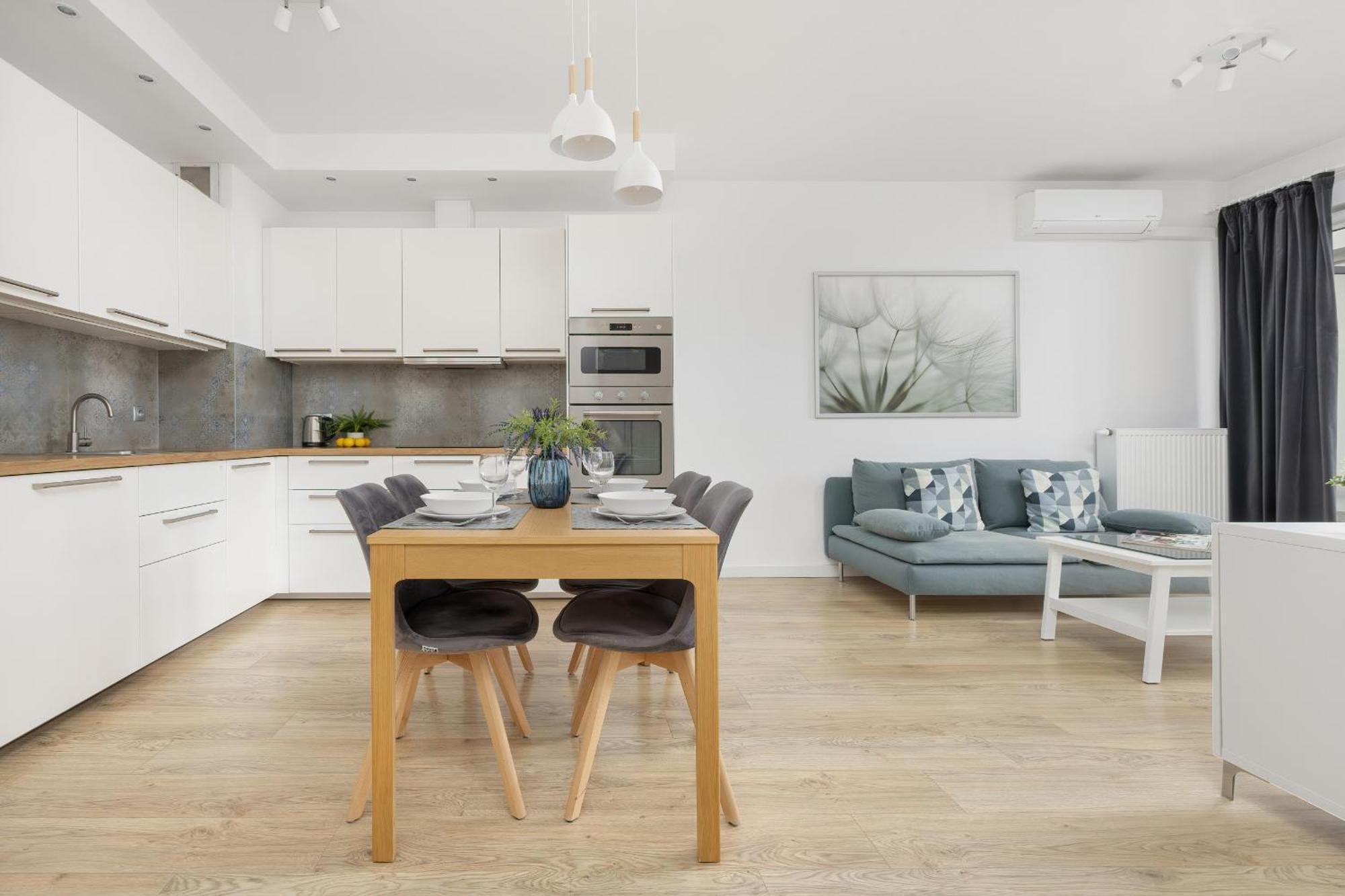 Apartment Comfy Two-bedroom Near Chopin Airport Warsaw's Ursynow By Renters Warsaw