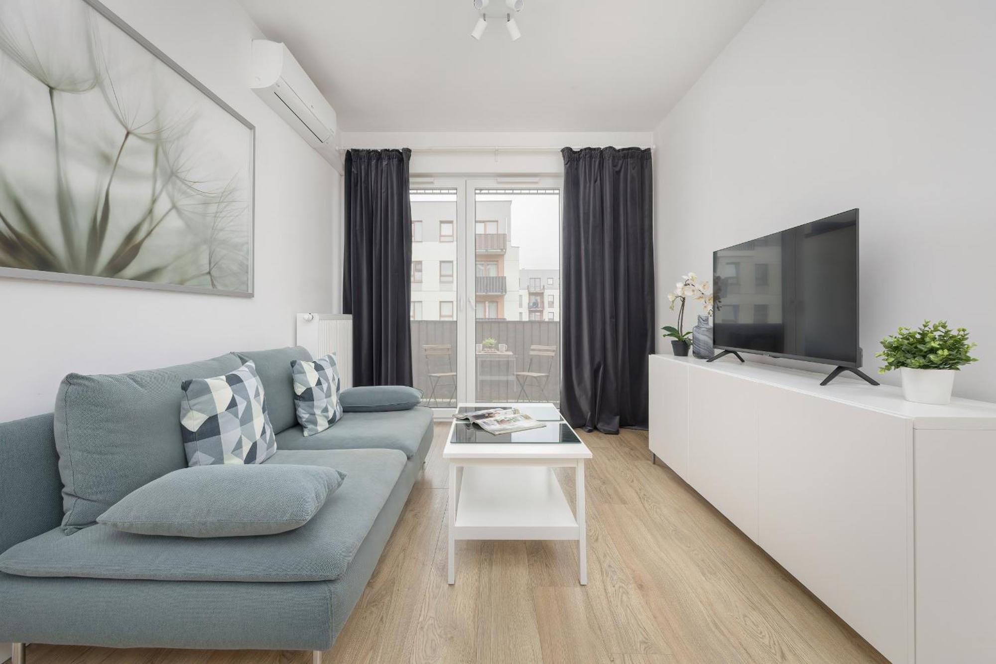 Comfy Two-bedroom Near Chopin Airport Warsaw's Ursynow By Renters Apartment *