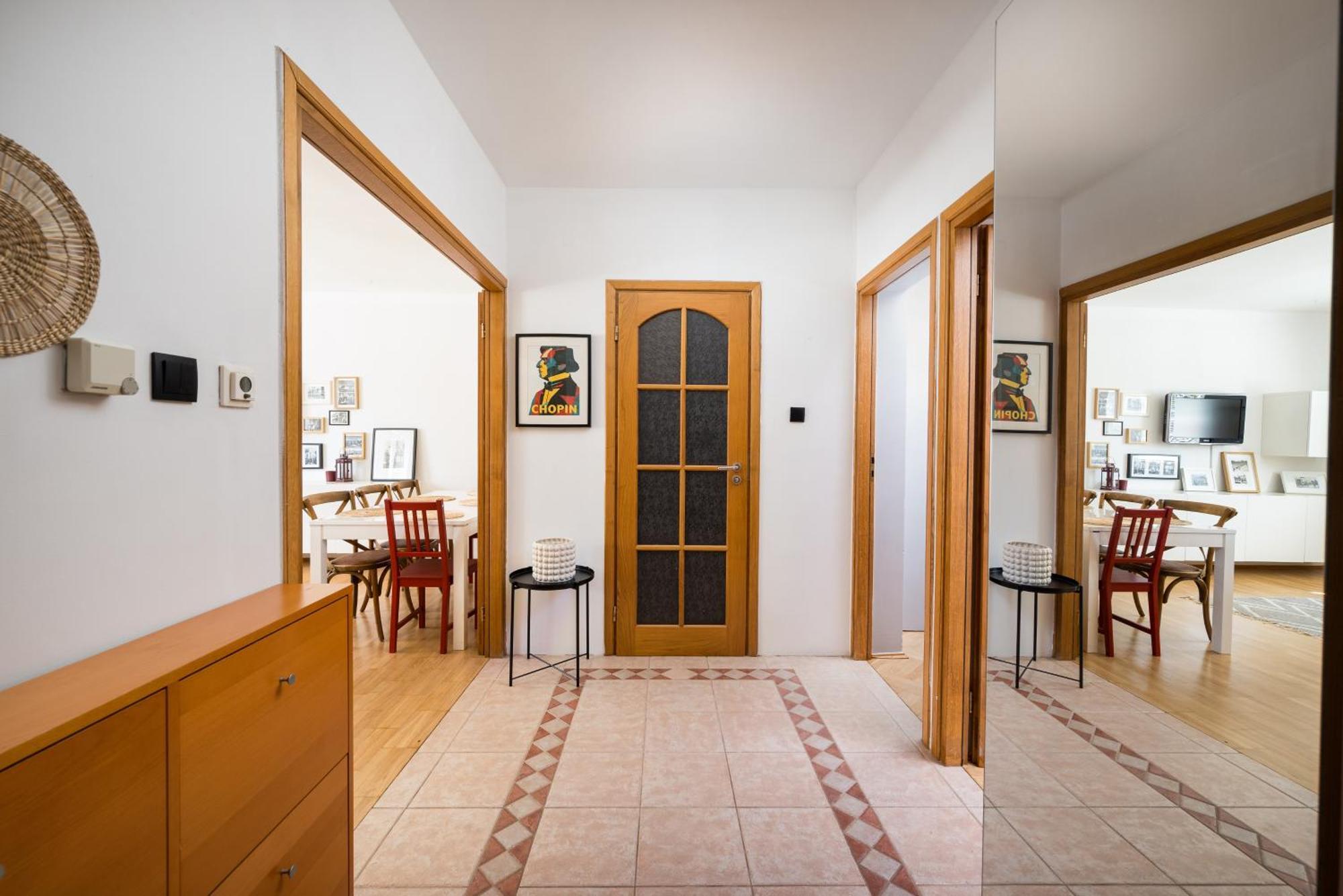 Apartment Praga Poludnie Spacious *
