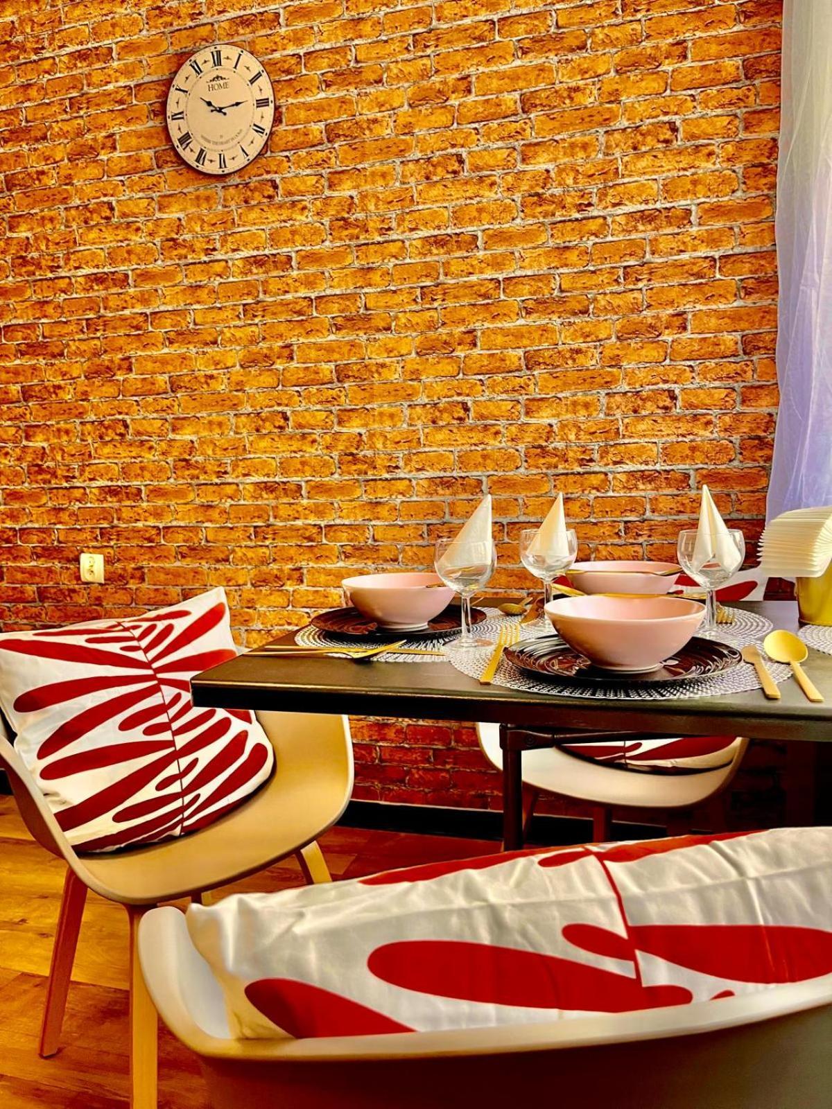 Premium Center Golden Street * Warschau