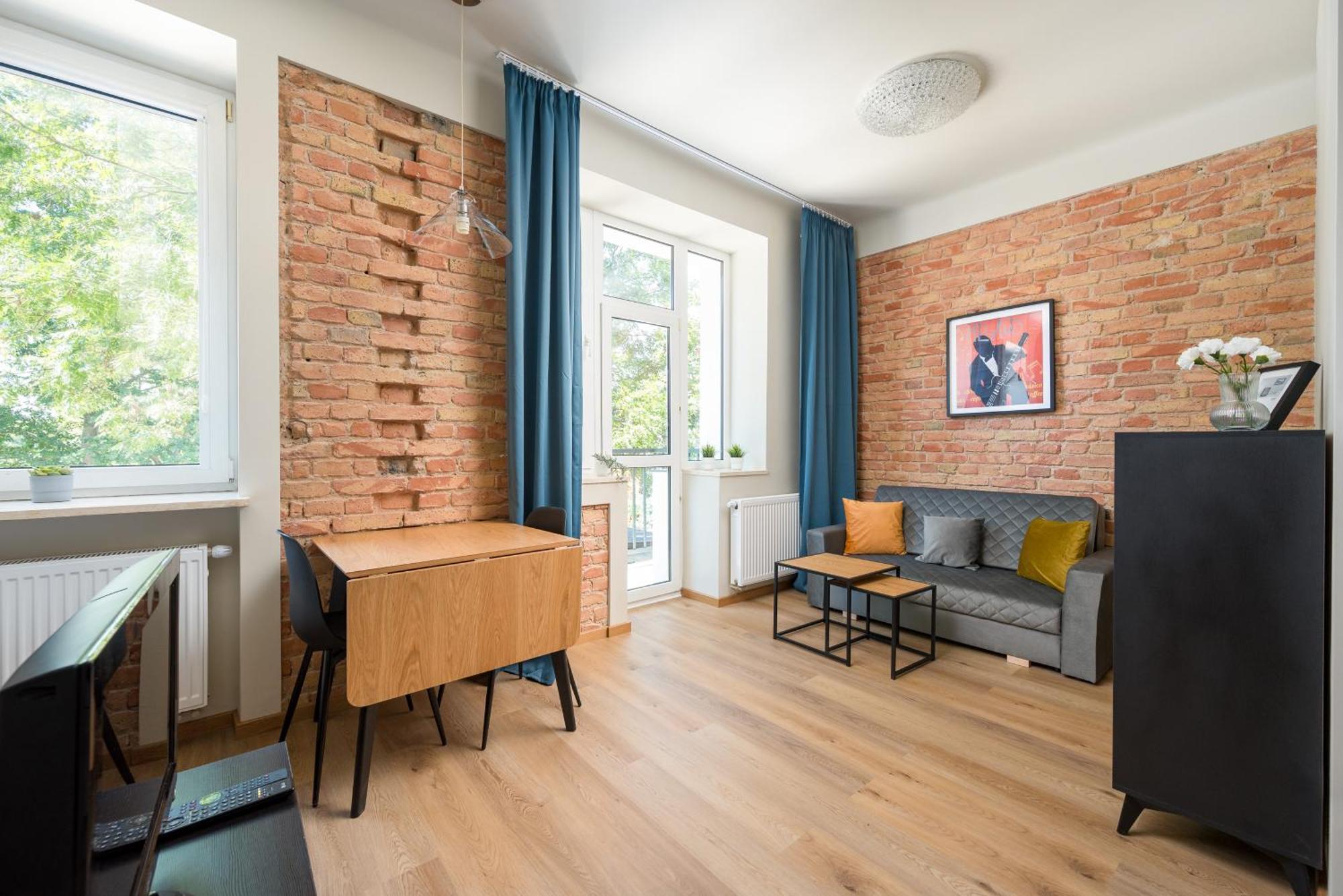 Wlochy Parkland Studio #7 Apartment *