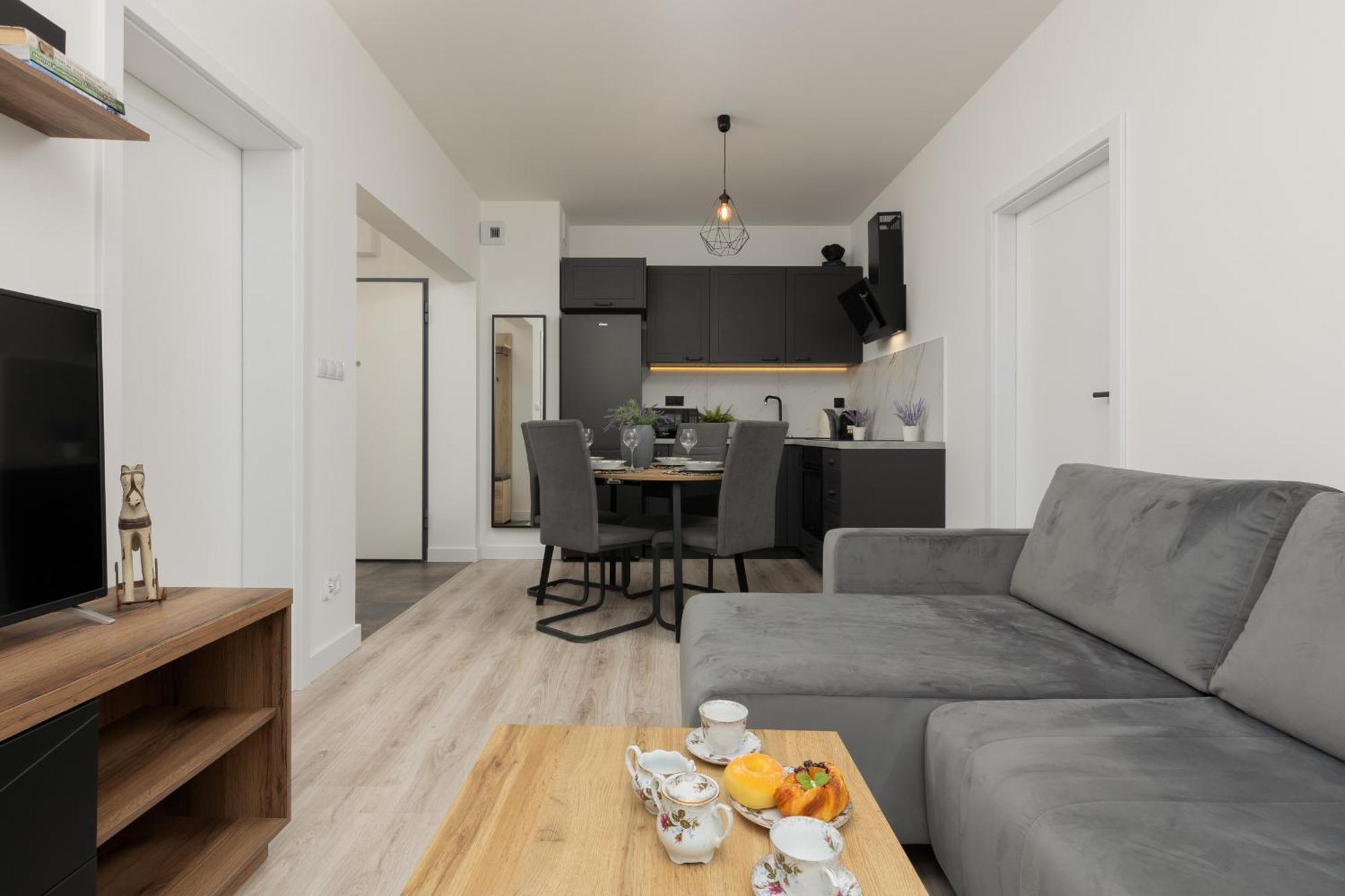 Apartment Spacious With Parking Ursus By Renters Prestige Warsaw