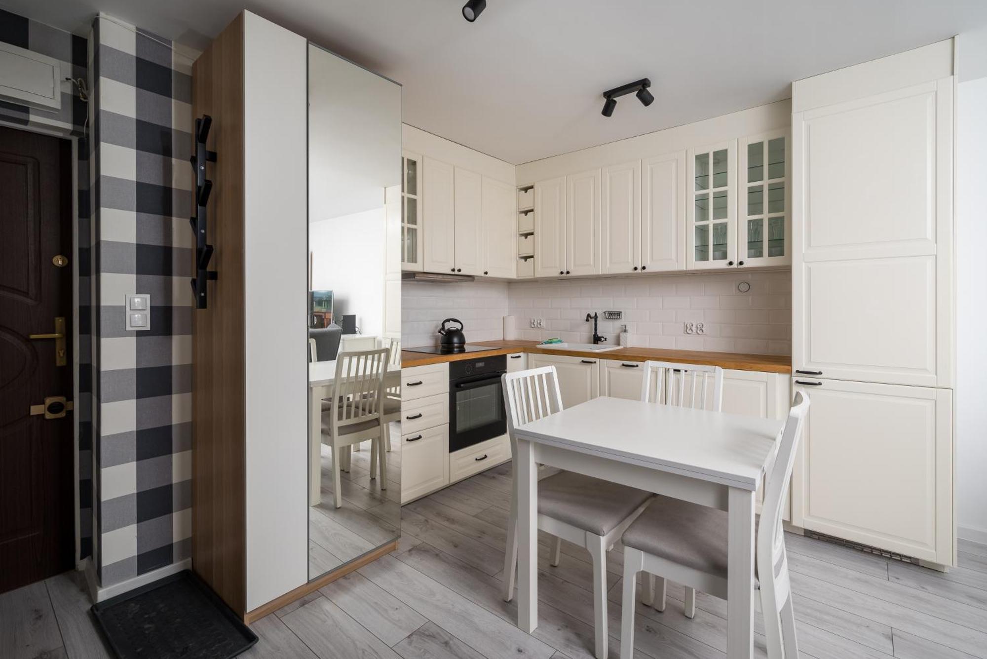 Czerniakowska Comfy Apartment