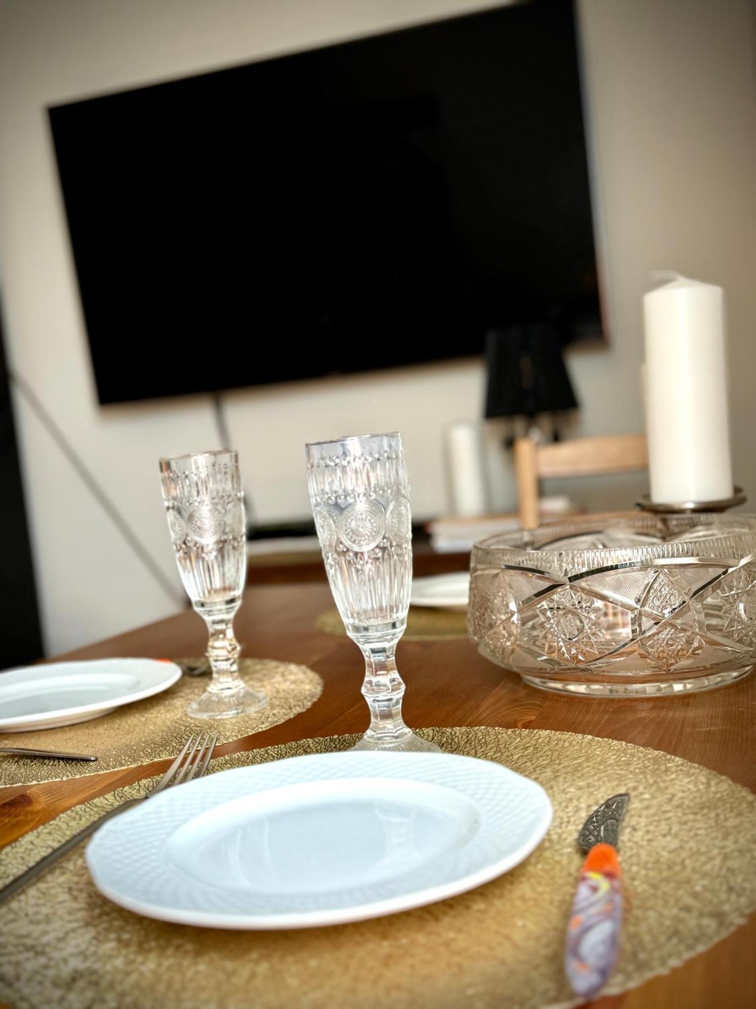 Apartment 43m2 Saski- Blisko Starowki I Dworca Centralnego- Elektoralna 19a