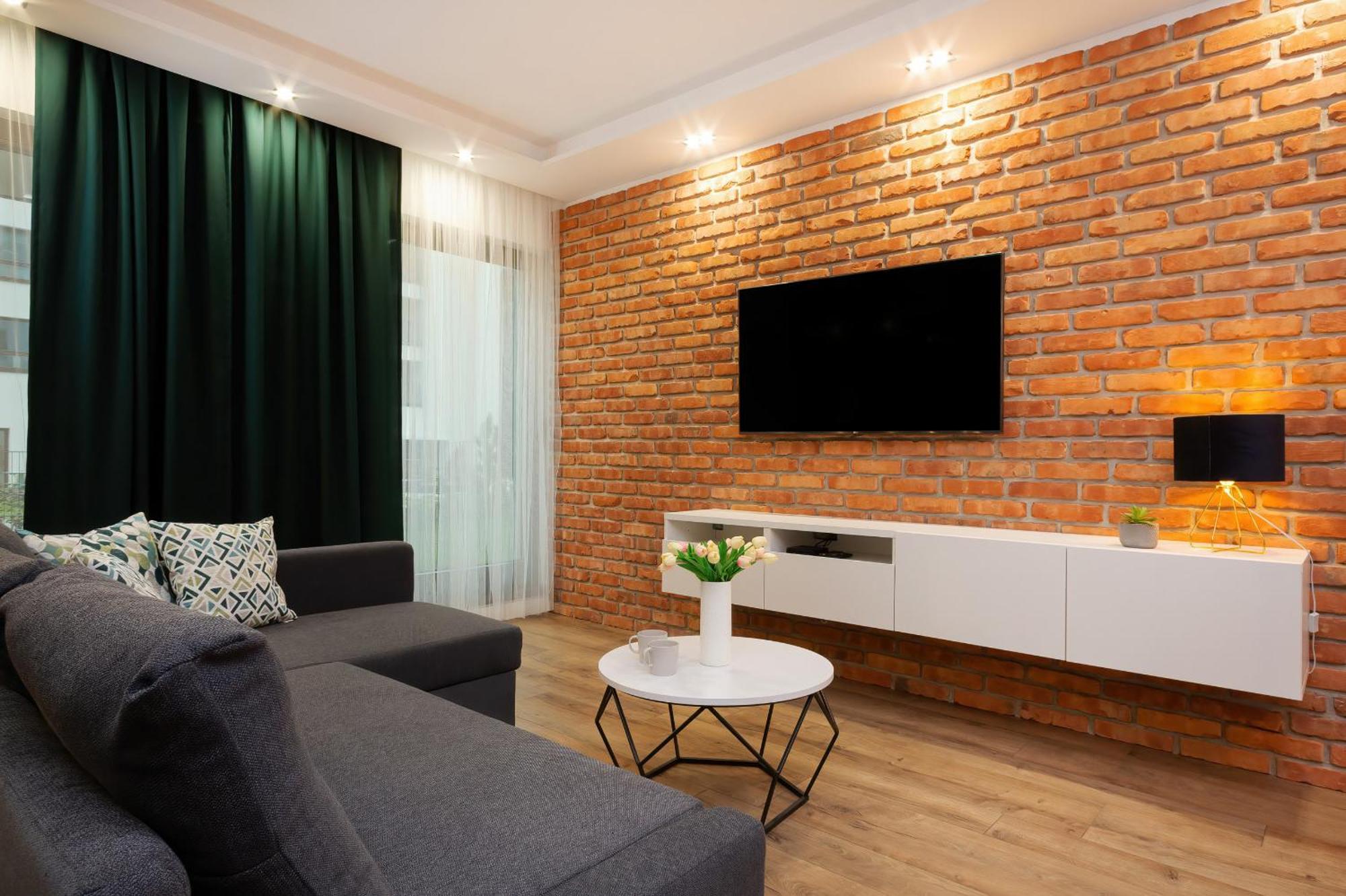 Lux Unique Rzeczypospolitej With Parking By Renters Prestige Apartment