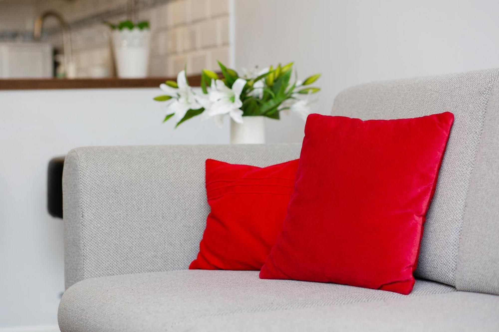 Modern Pereca Close To Metro Rondo Onz By Renters