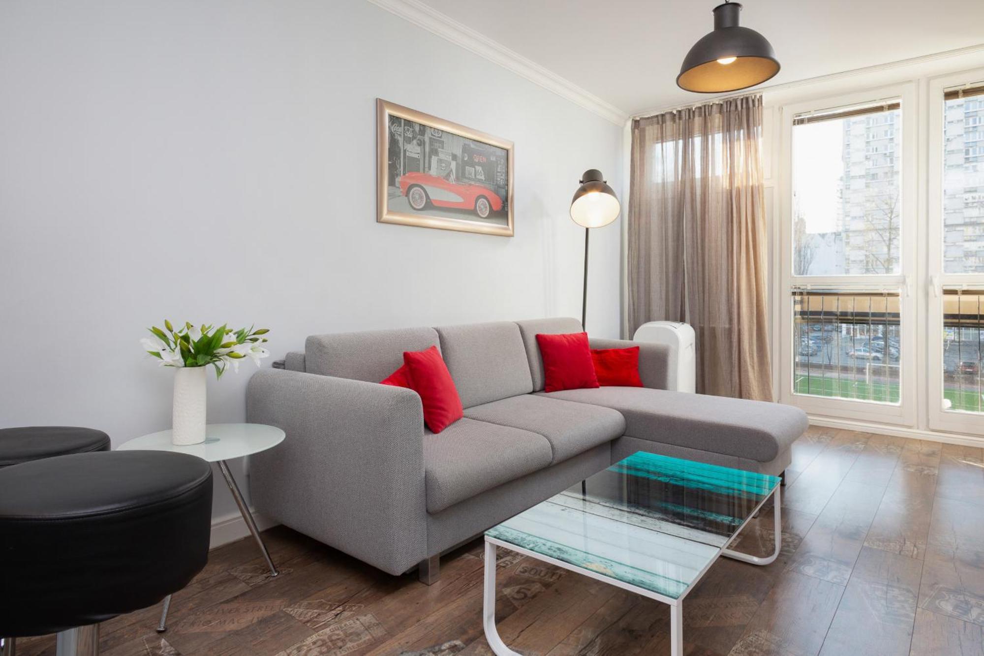 Apartment Modern Pereca Close To Metro Rondo Onz By Renters Warsaw