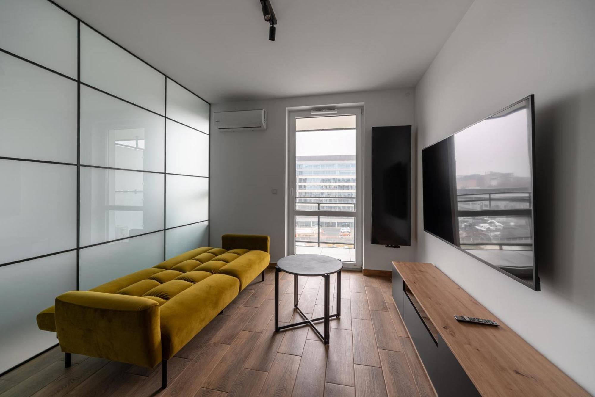 Nowy Komfortowy Wiktoryn 6a, Tv Smart, 72