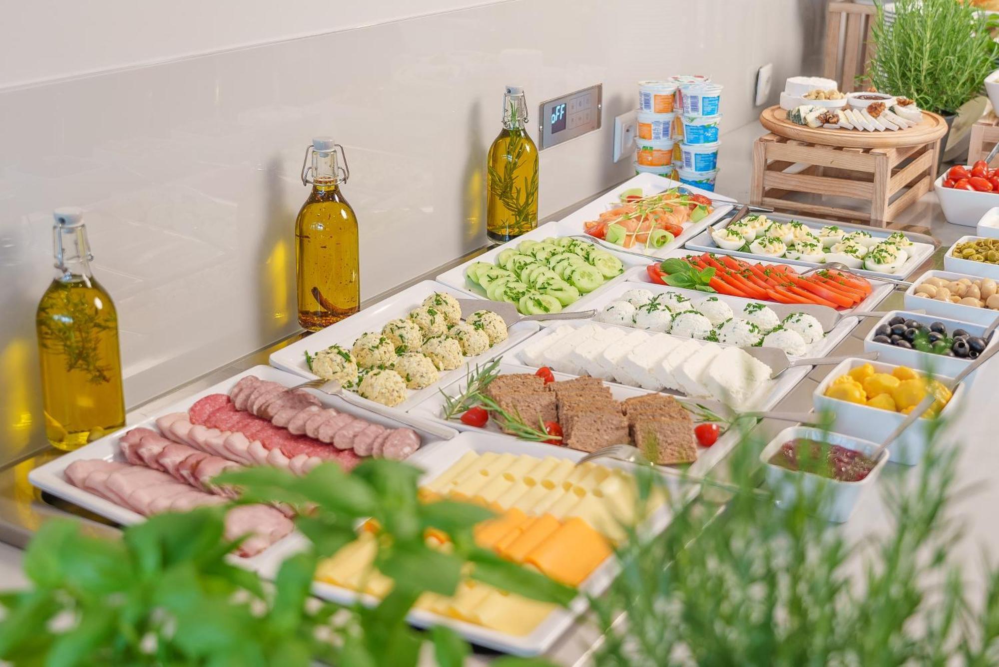 Witkowski Airport Hotel 3*
