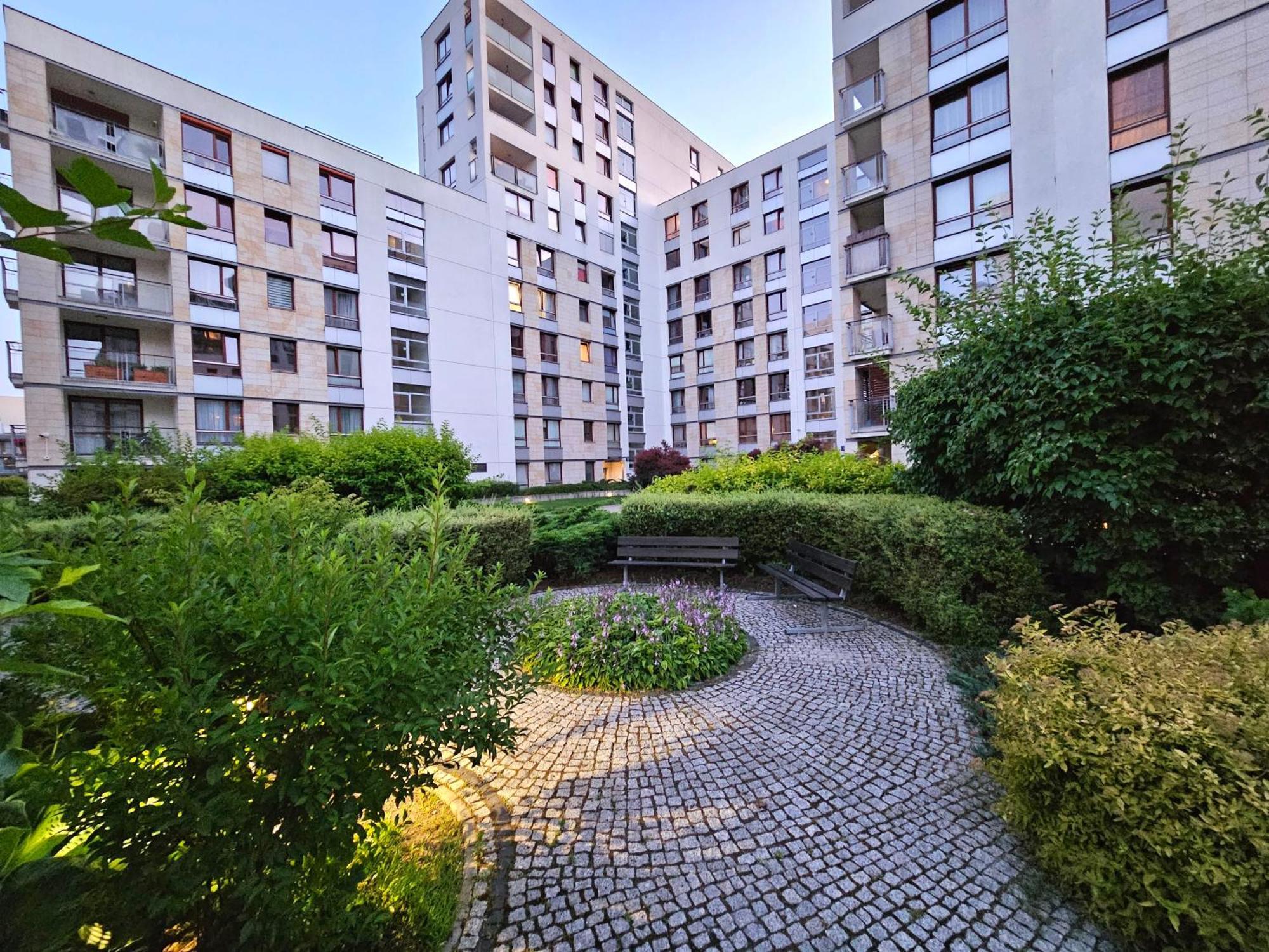 10 Min Do Lotniska, 2 Syp, Ekspres Do Kawy, Kosmetyki Ada, By Visitwarsaw * Warschau