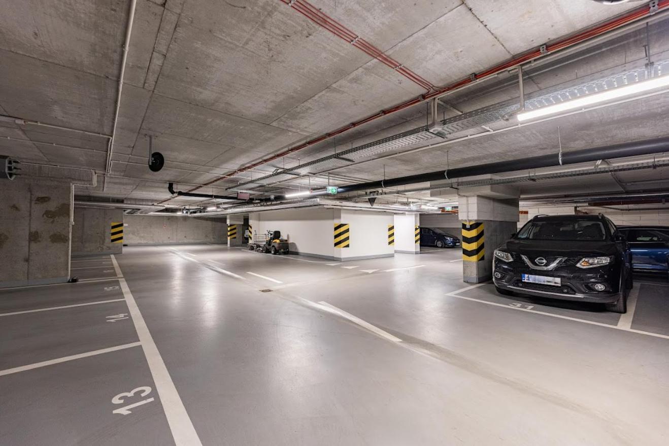 Apartment Z Parkingiem, Obok Metra. Warsaw