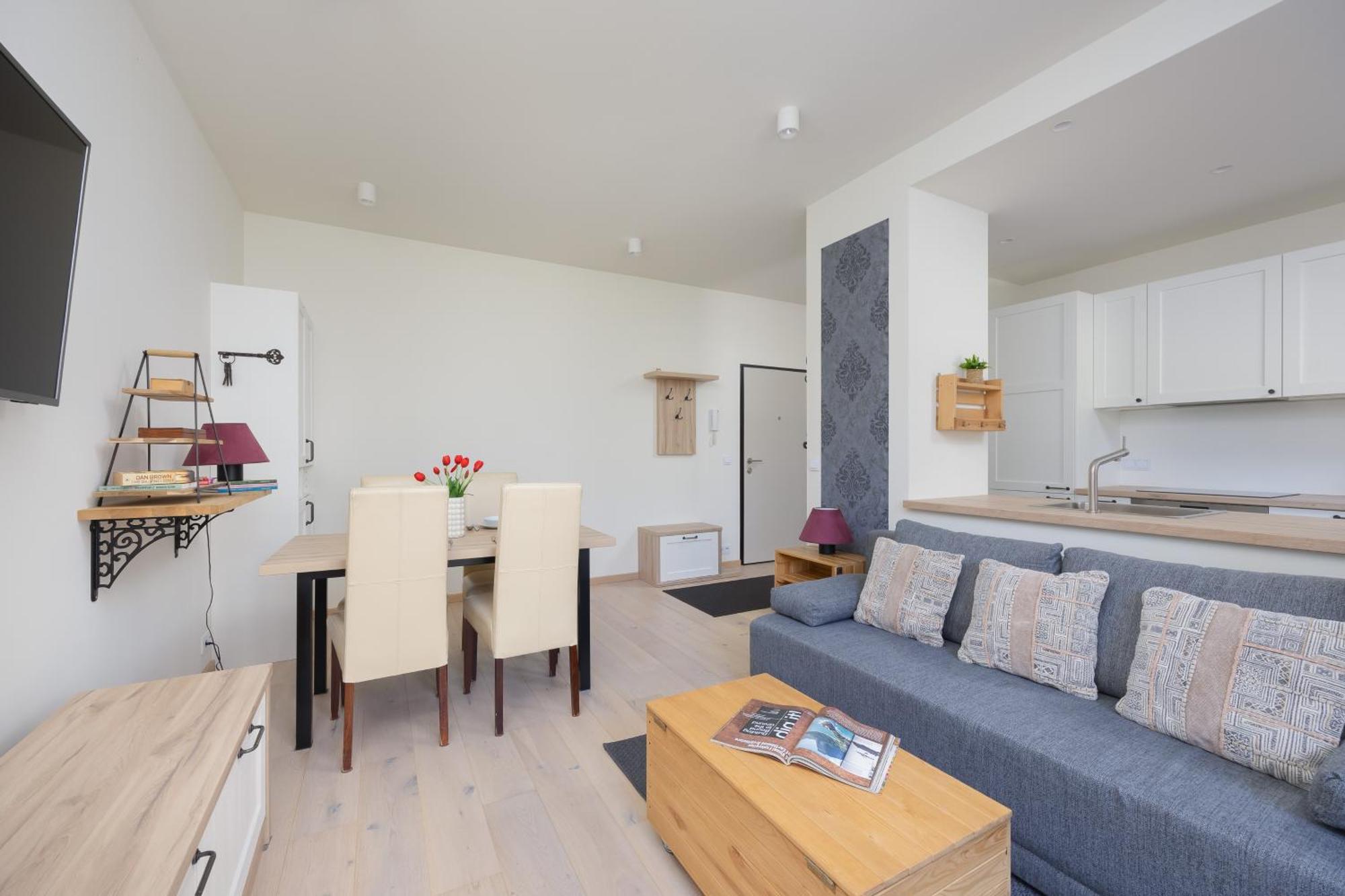 Beautiful With Terrace, Garden And Parking Close To The Airport In By Renters Căn hộ Warsaw