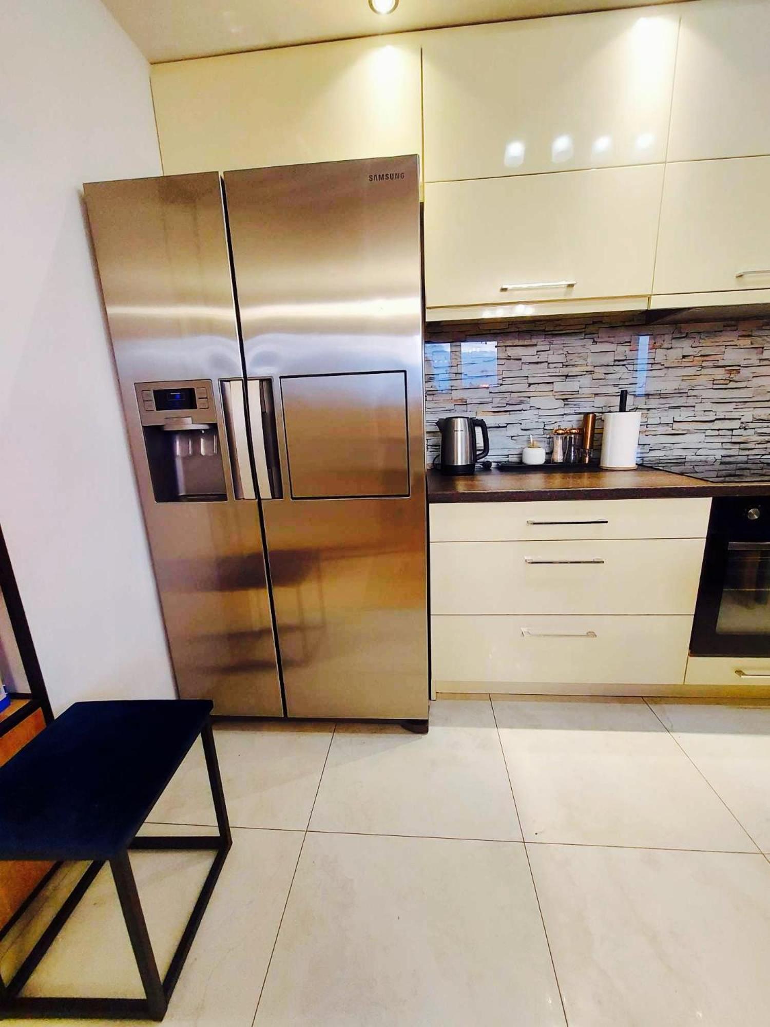 Krakowska Comfort - Wifi And Free Parking Apartment Warsaw
