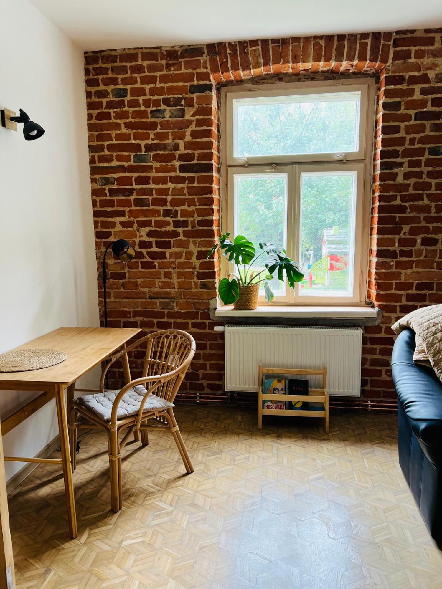 Dom Z Ogrodem W Zaciszu W-wy Ferienhaus *