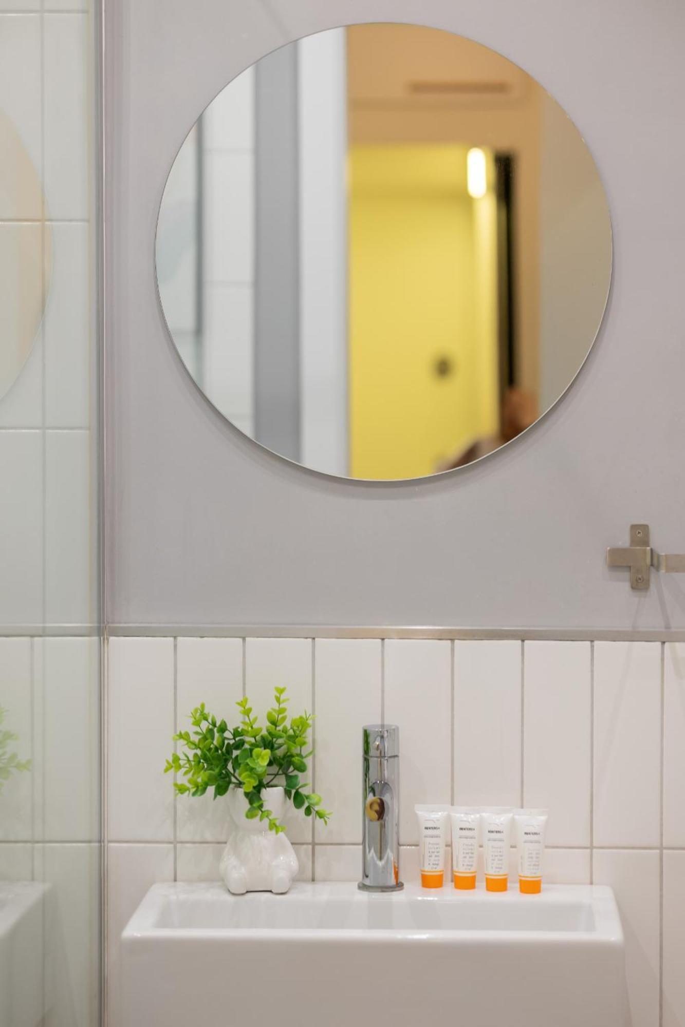 Bright In Saska Kepa Near Pge Narodowy By Renters * Warsaw