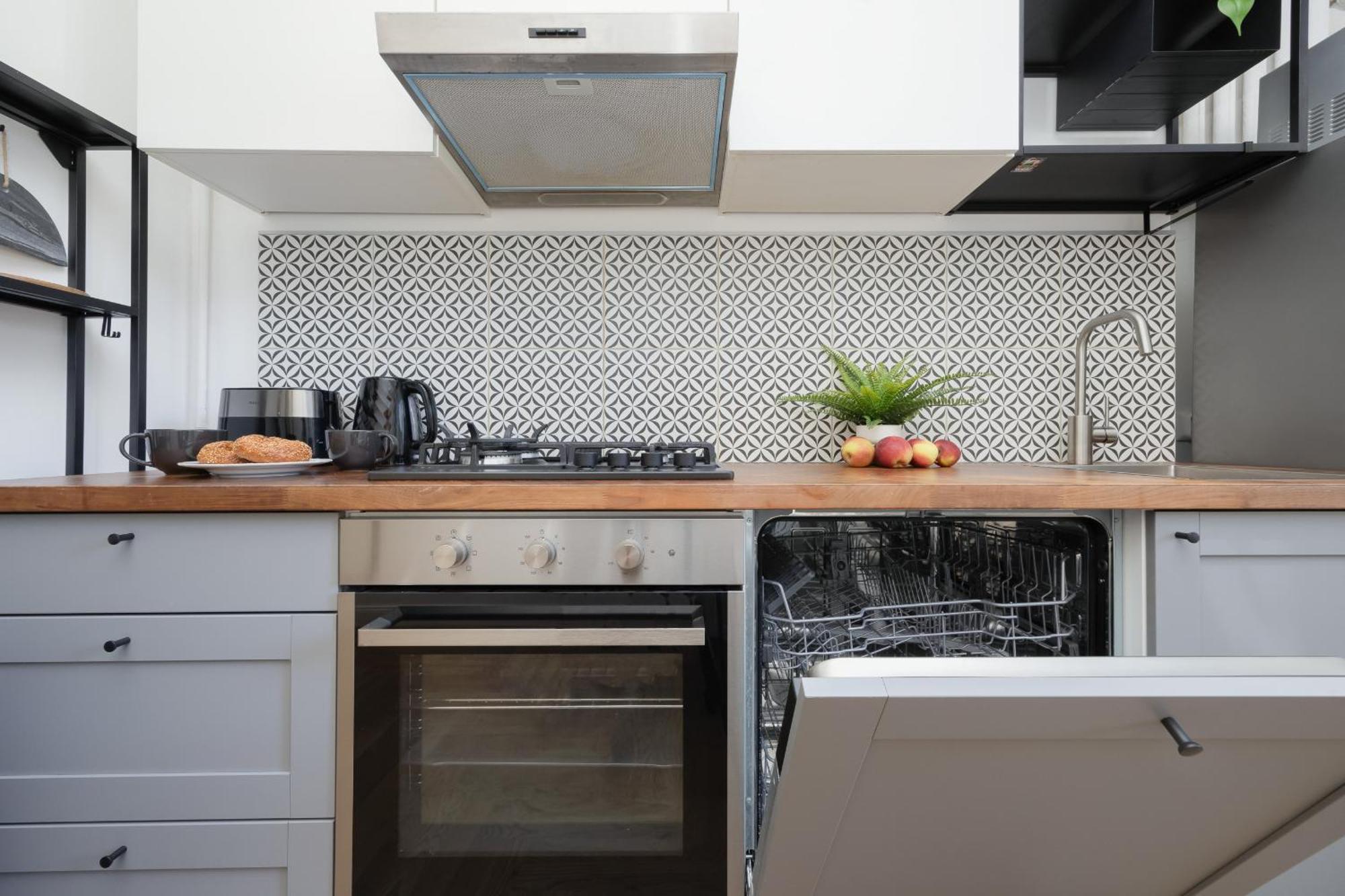 Bright In Saska Kepa Near Pge Narodowy By Renters Apartment *