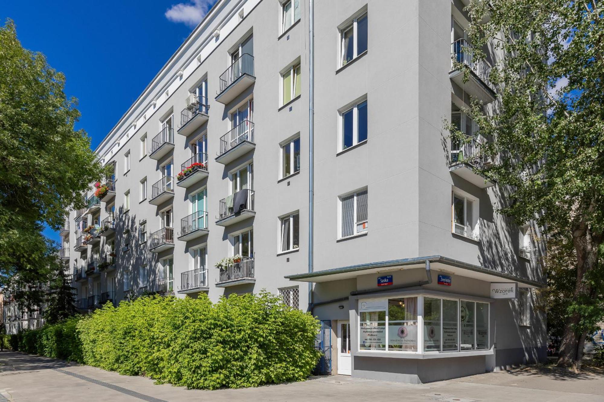 Apartment Bright In Saska Kepa Near Pge Narodowy By Renters
