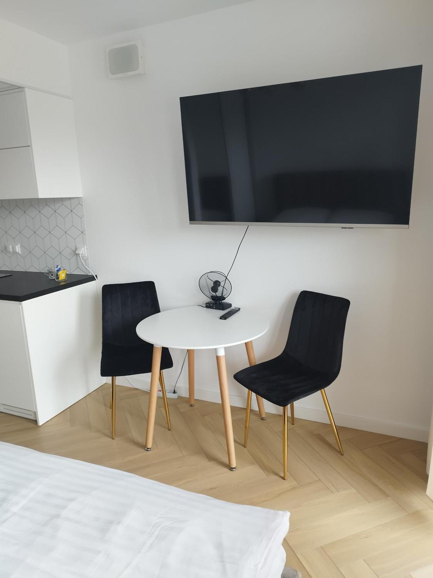 Gold Pileckiego Apartment Warsaw