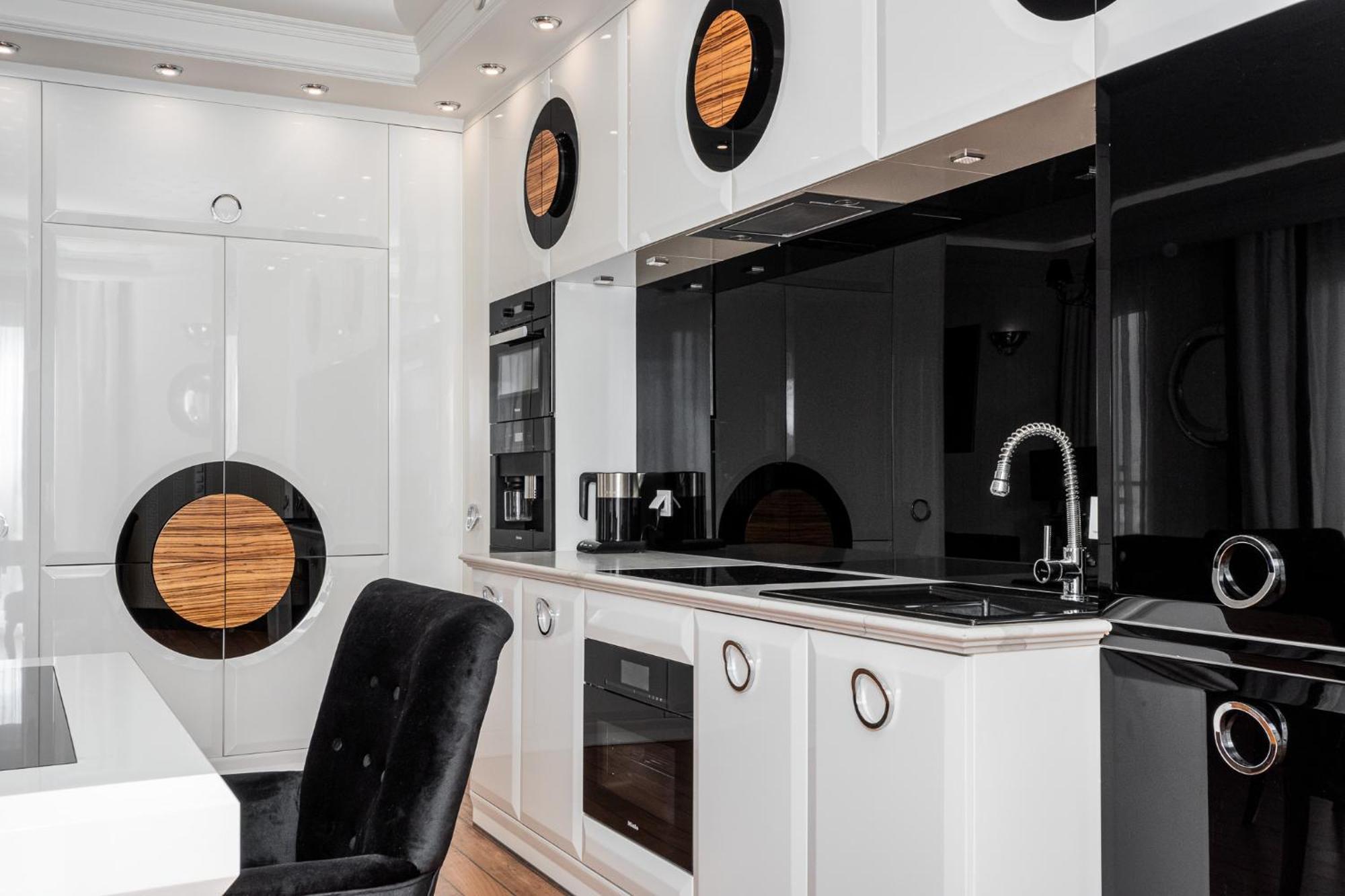 Vip Kasprzaka 31 By Perfect