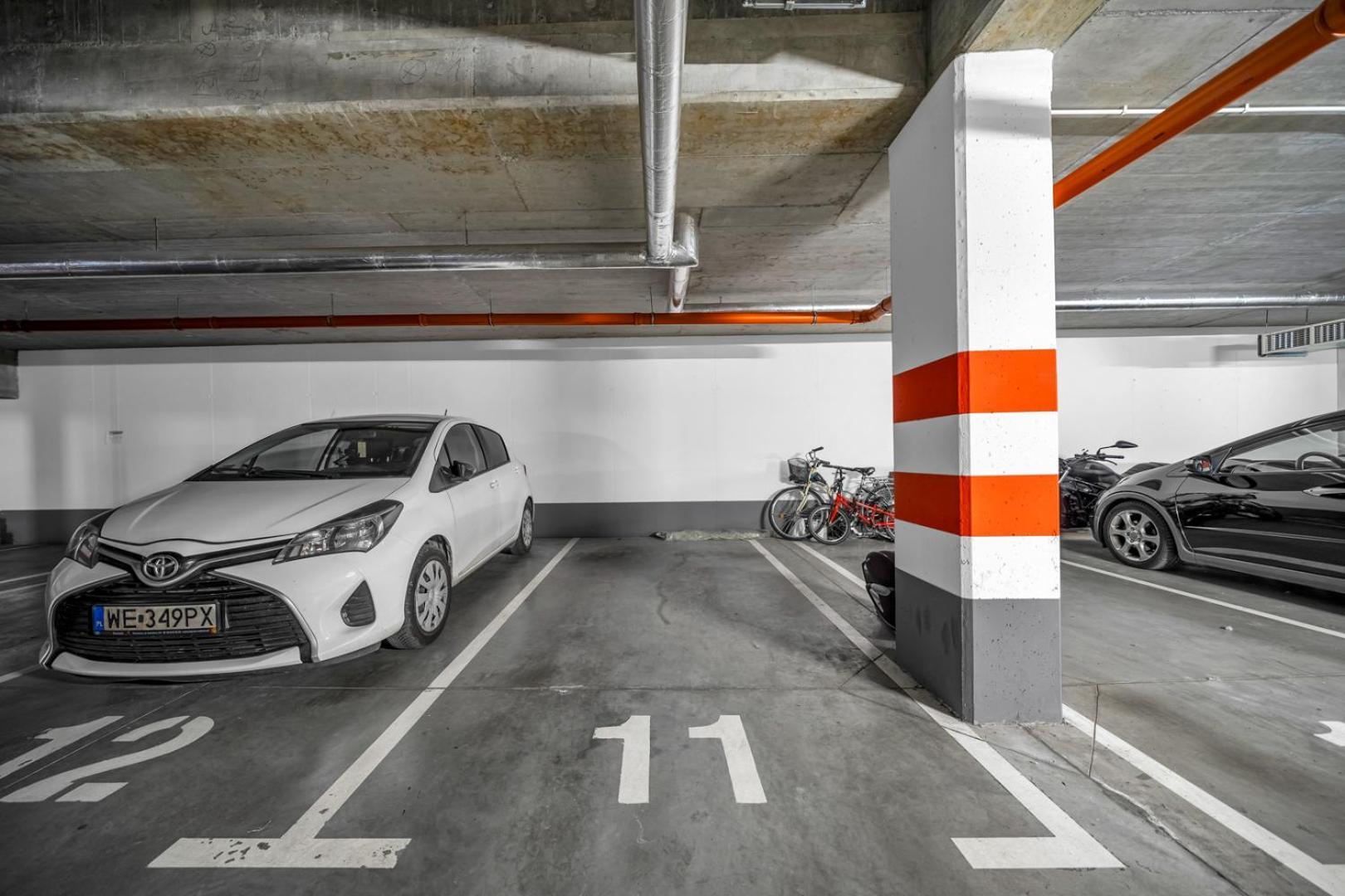 Leszno With Parking - By Rentujemy Apartment *