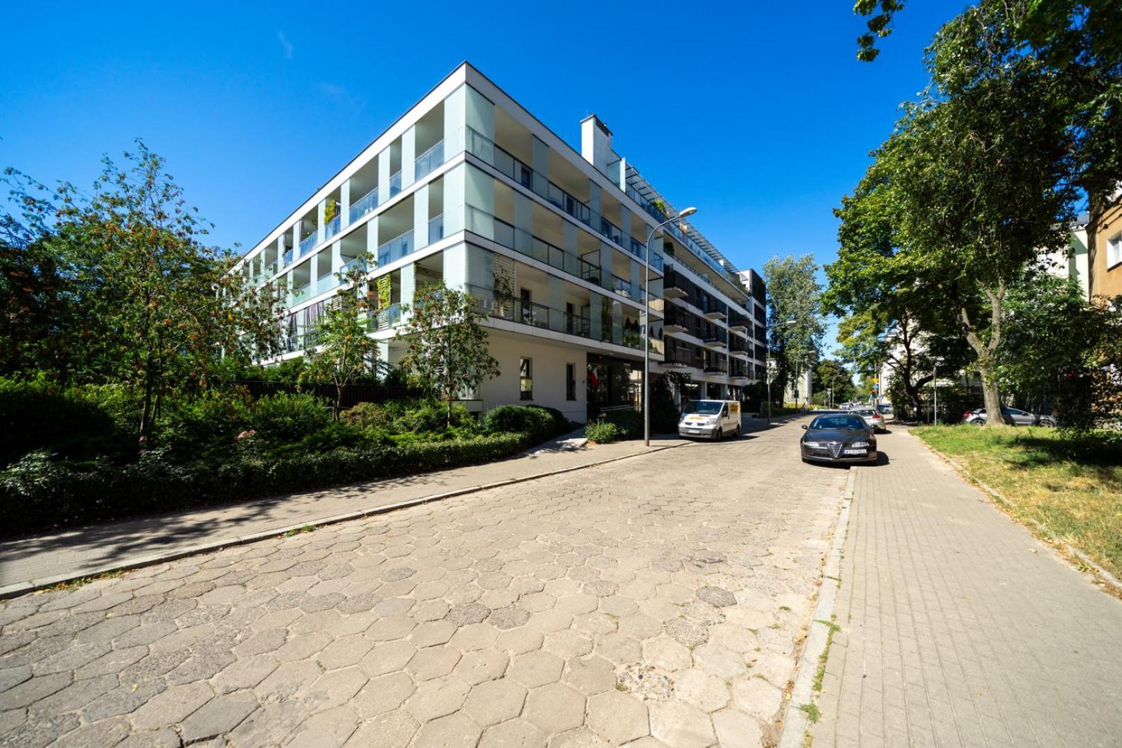 Leszno With Parking - By Rentujemy * Warsaw