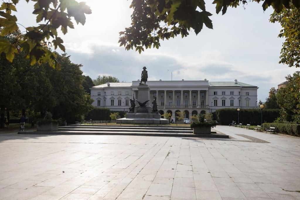 Apartment Specious With Park View Warsaw
