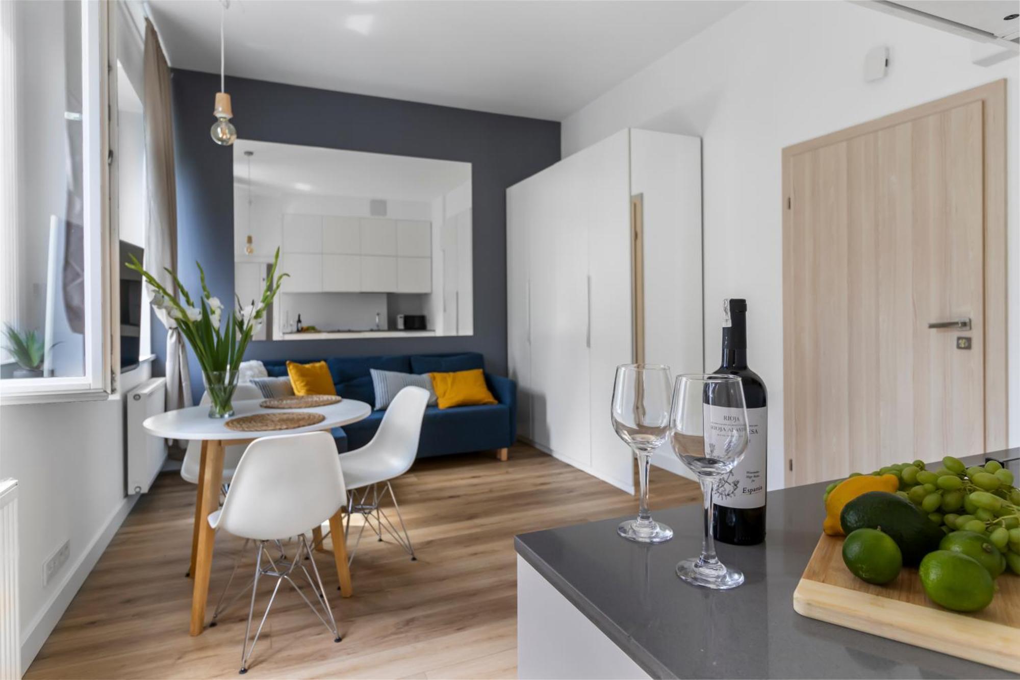 Kawalerka Przy Dworcu Centralnym Apartment