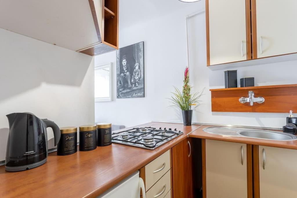 Apartment - Great Location-city Center - Zelazna *