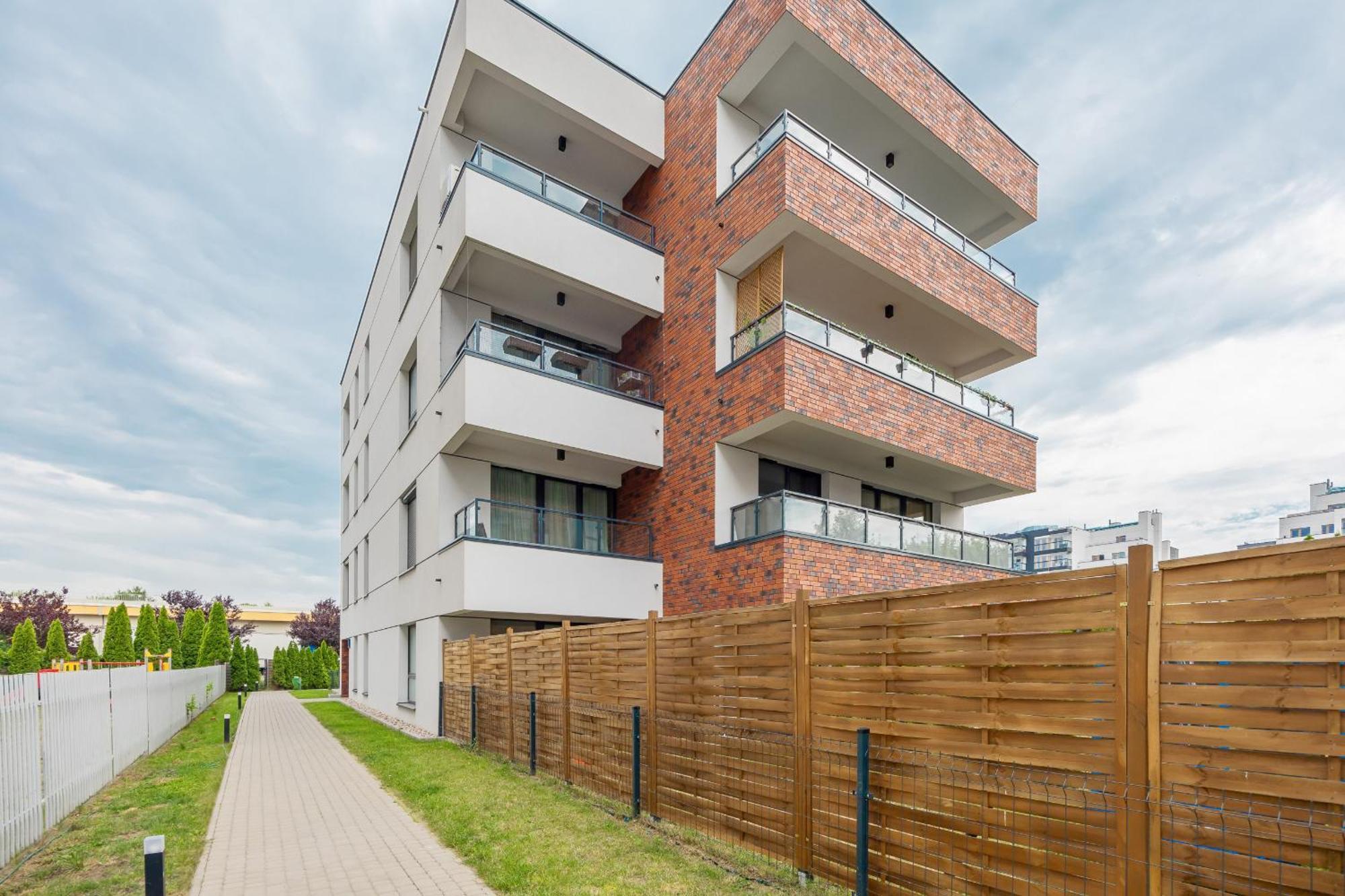 Bright & Modern With Balcony In Bemowo District By Renters Apartment Warschau