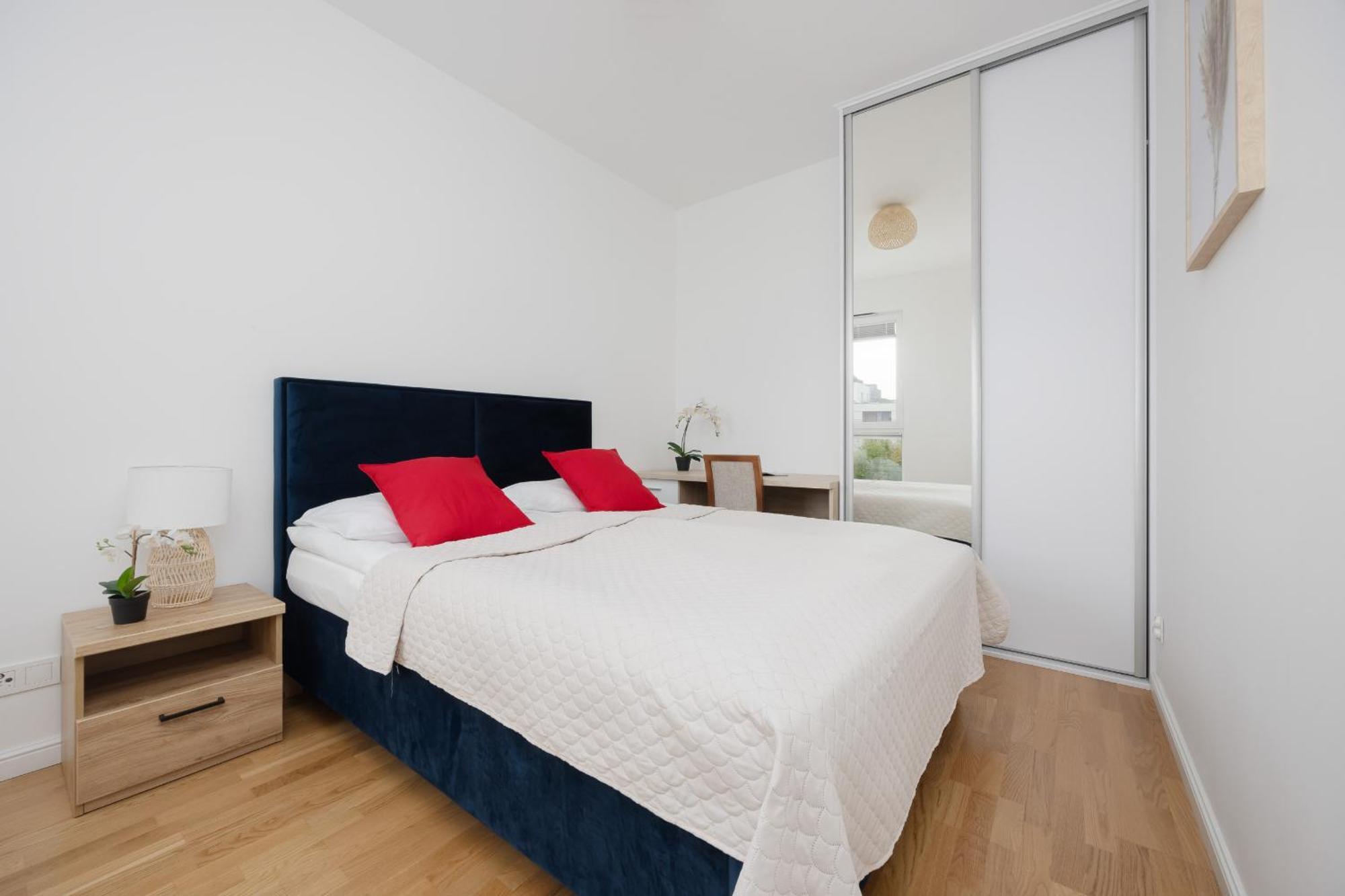 Bright & Modern With Balcony In Bemowo District By Renters