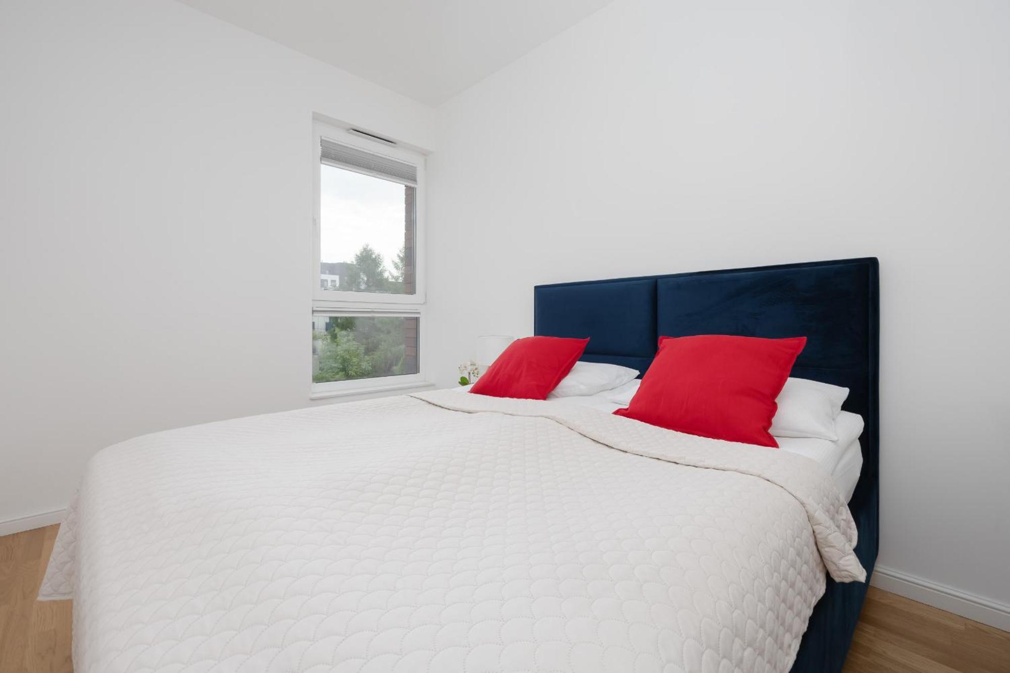 Bright & Modern With Balcony In Bemowo District By Renters Apartment