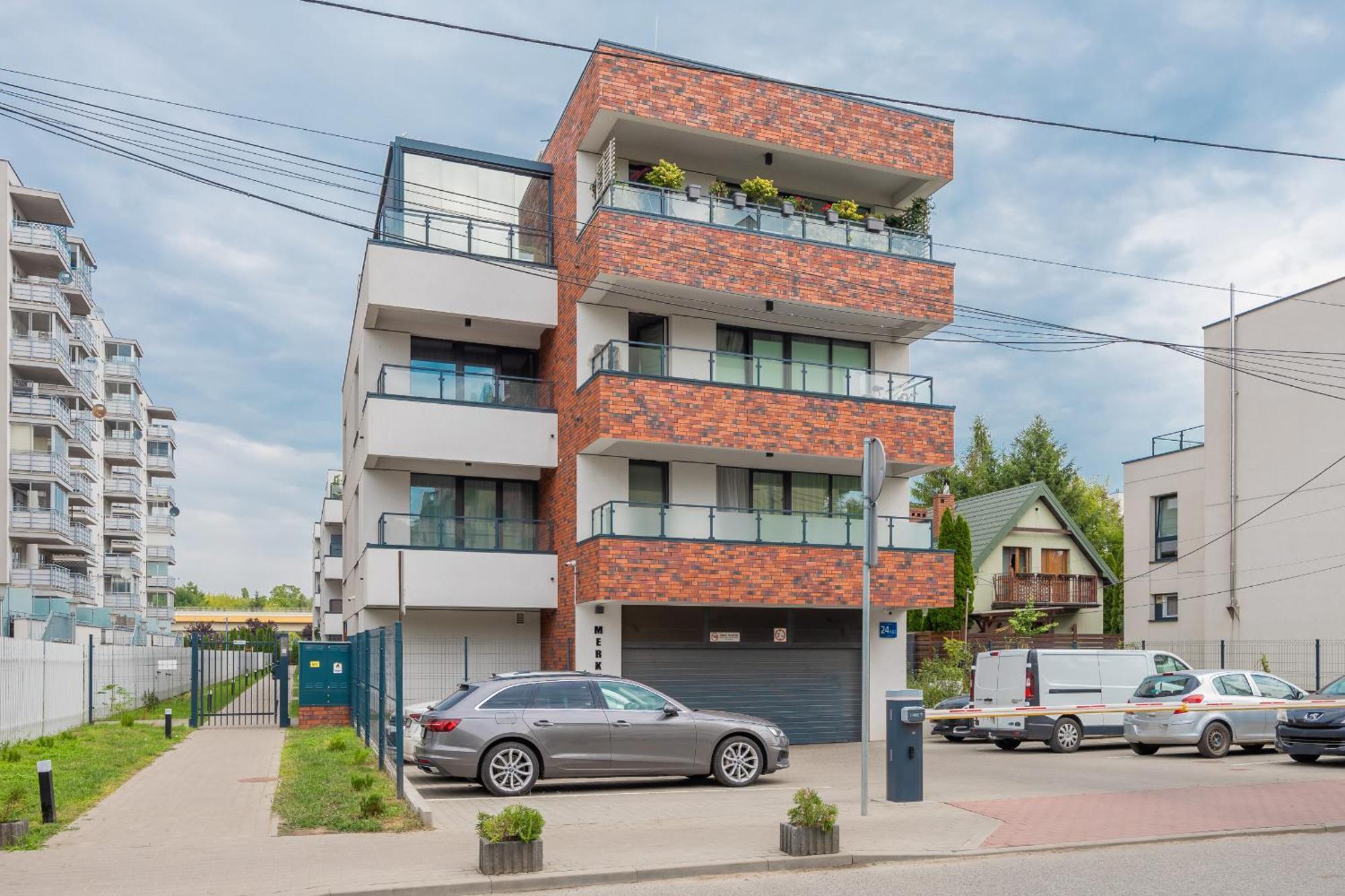 Bright & Modern With Balcony In Bemowo District By Renters