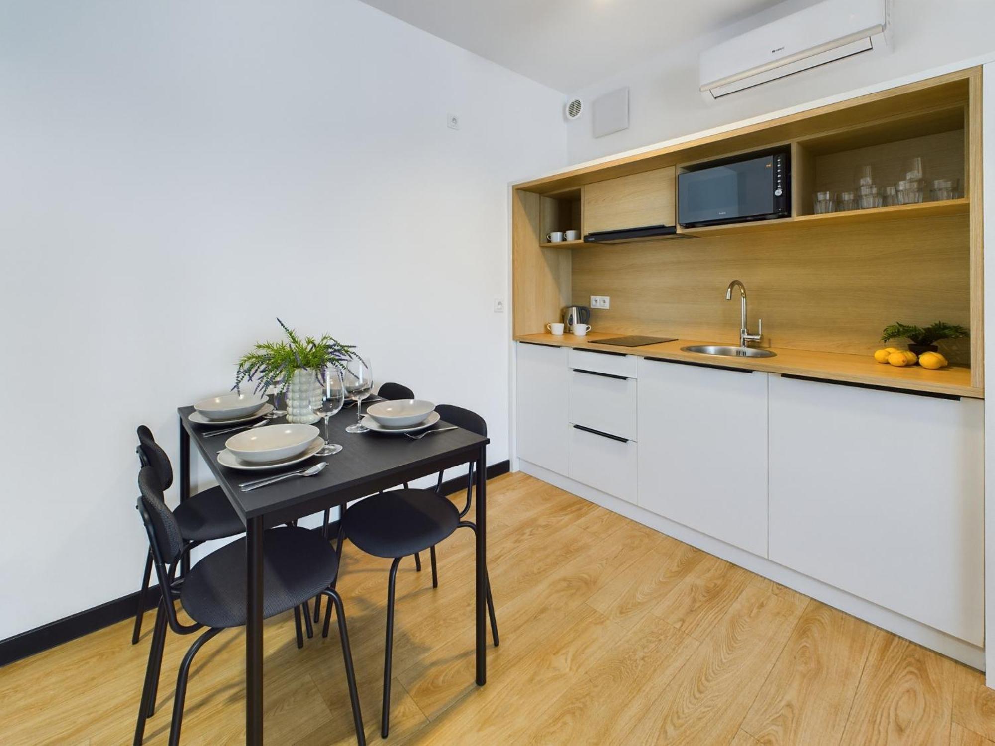 Apartment Rodzinne Studio Praga-poludnie Blisko Parku I Jeziora By Renters *