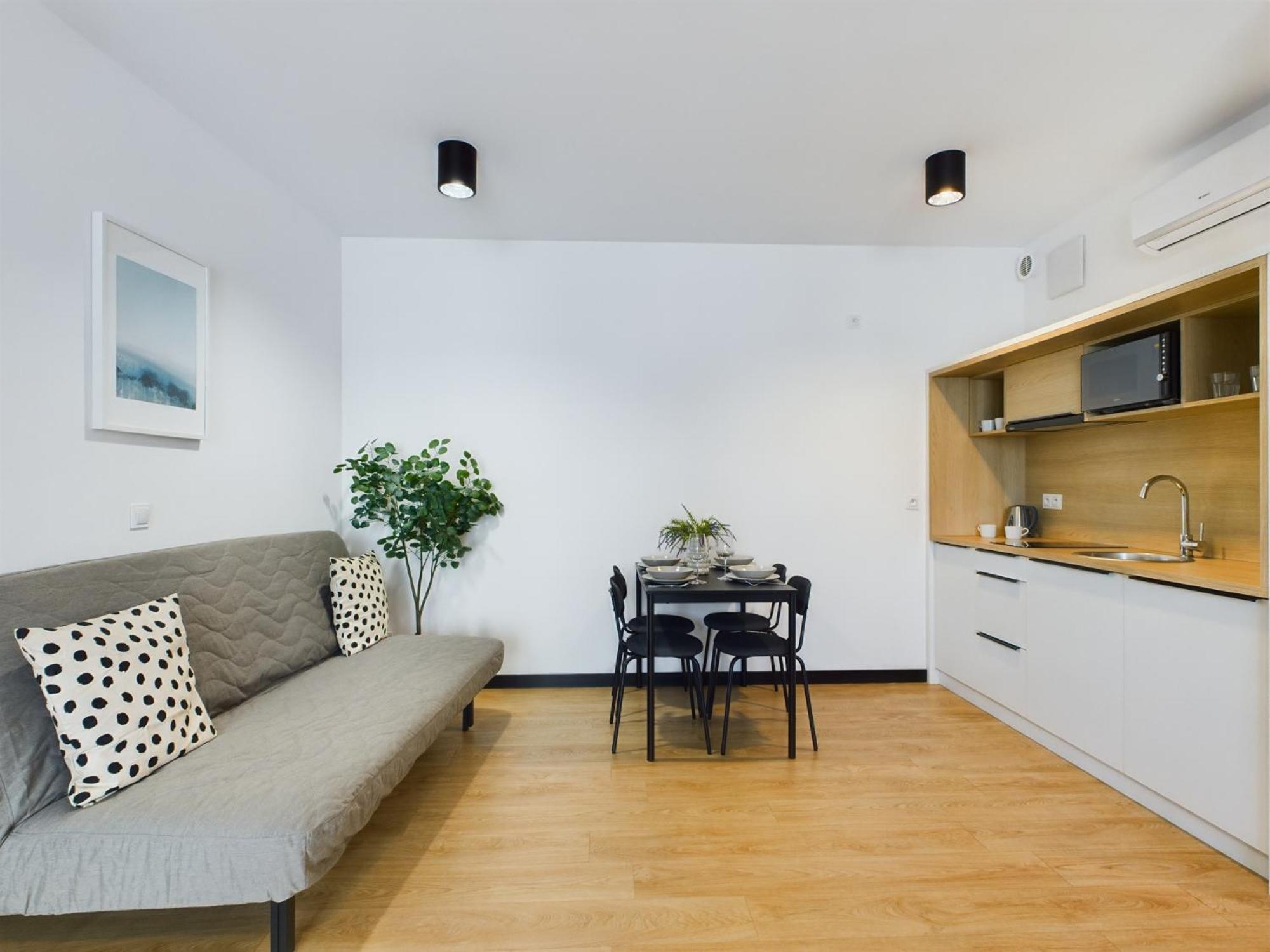 Apartment Rodzinne Studio Praga-poludnie Blisko Parku I Jeziora By Renters Warsaw