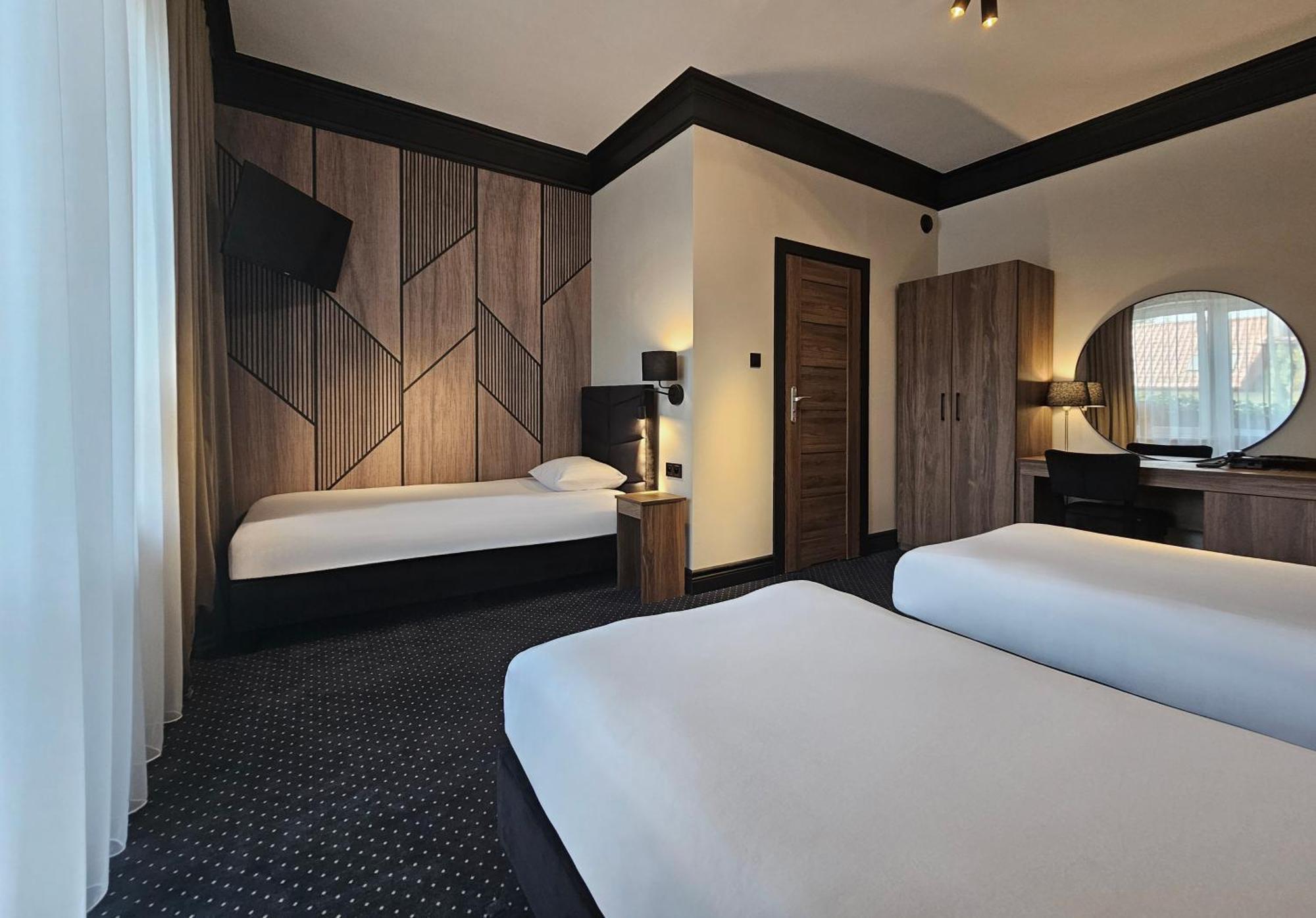 Pirs Bed & Breakfast Warsaw