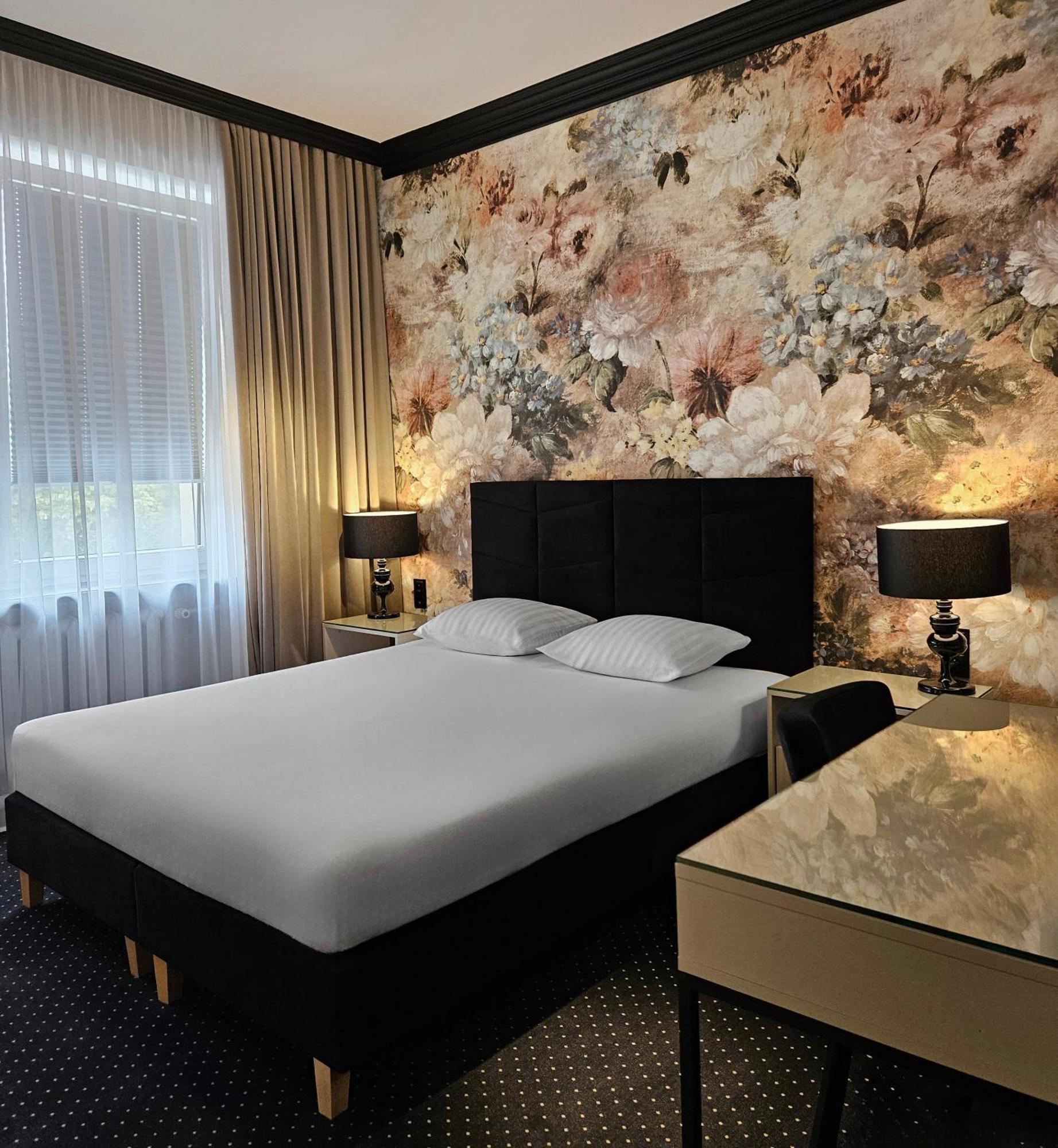 Pirs Bed & Breakfast Warsaw