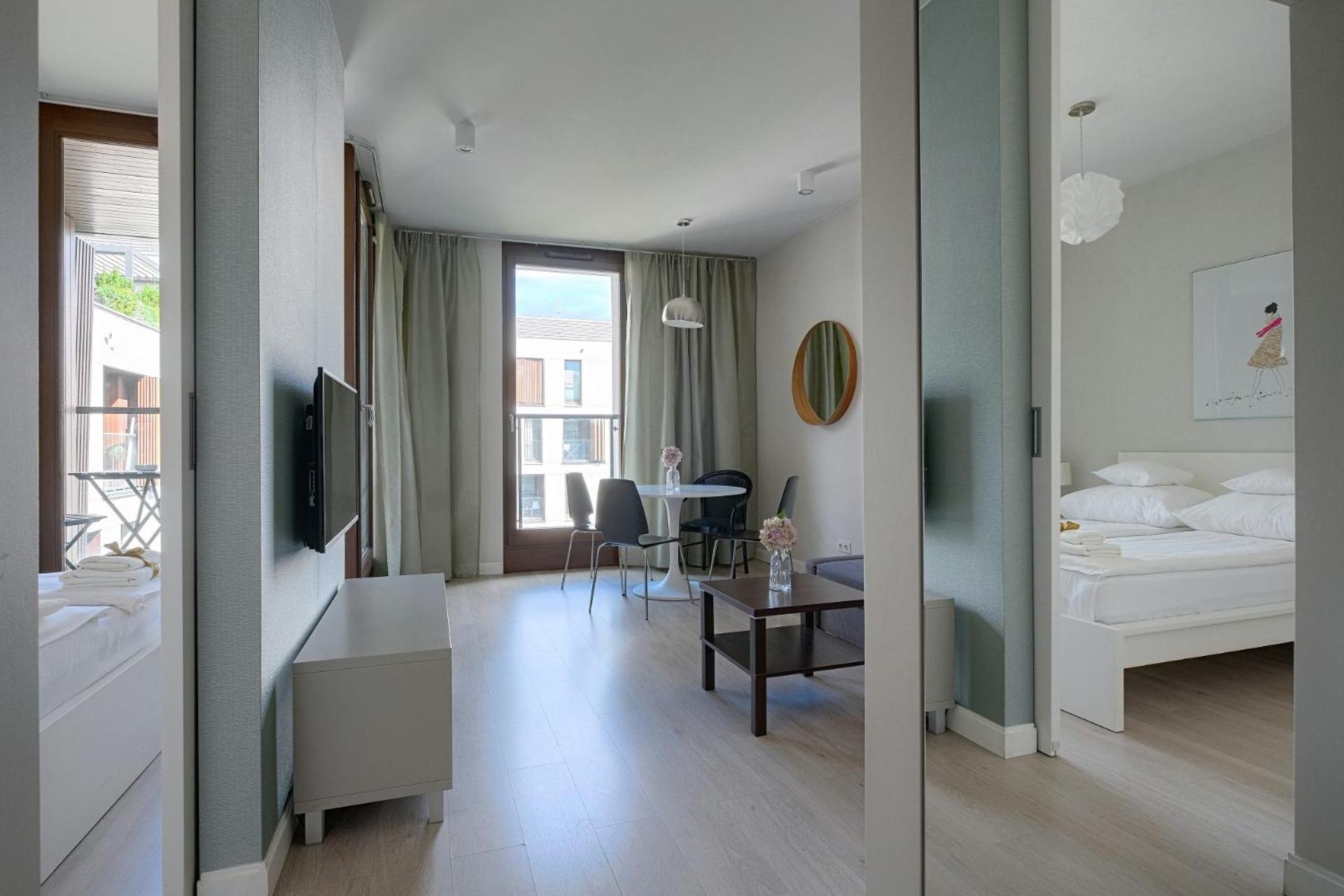 Kolejowa Aparthotel 3*