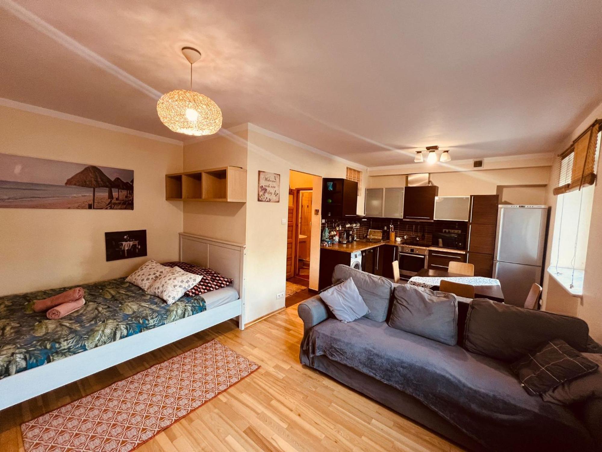 Apartment Entire Studio Flat *