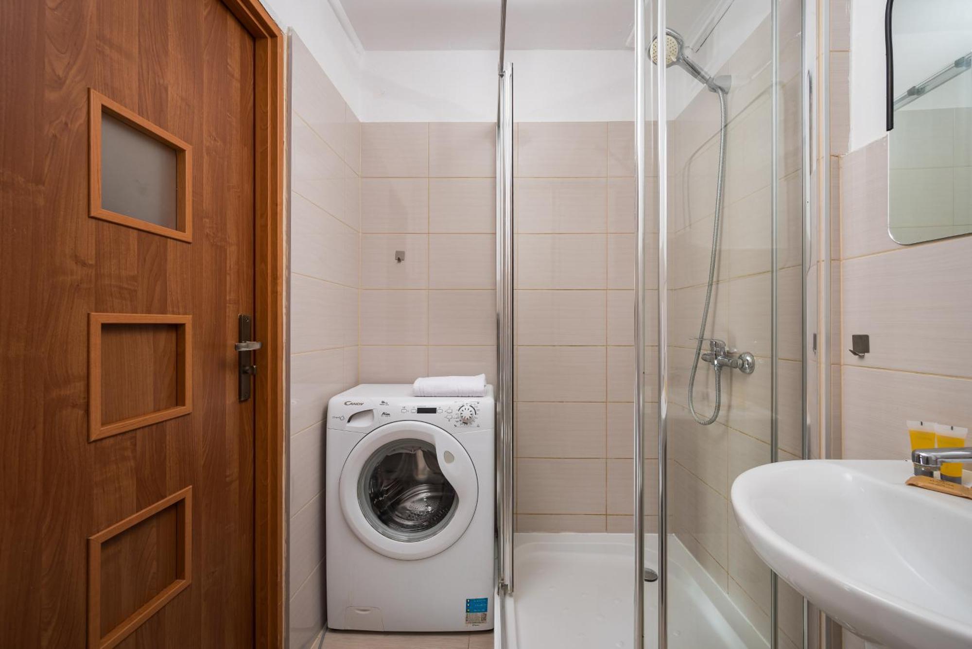 Apartment Metro Raclawicka Snug Warsaw