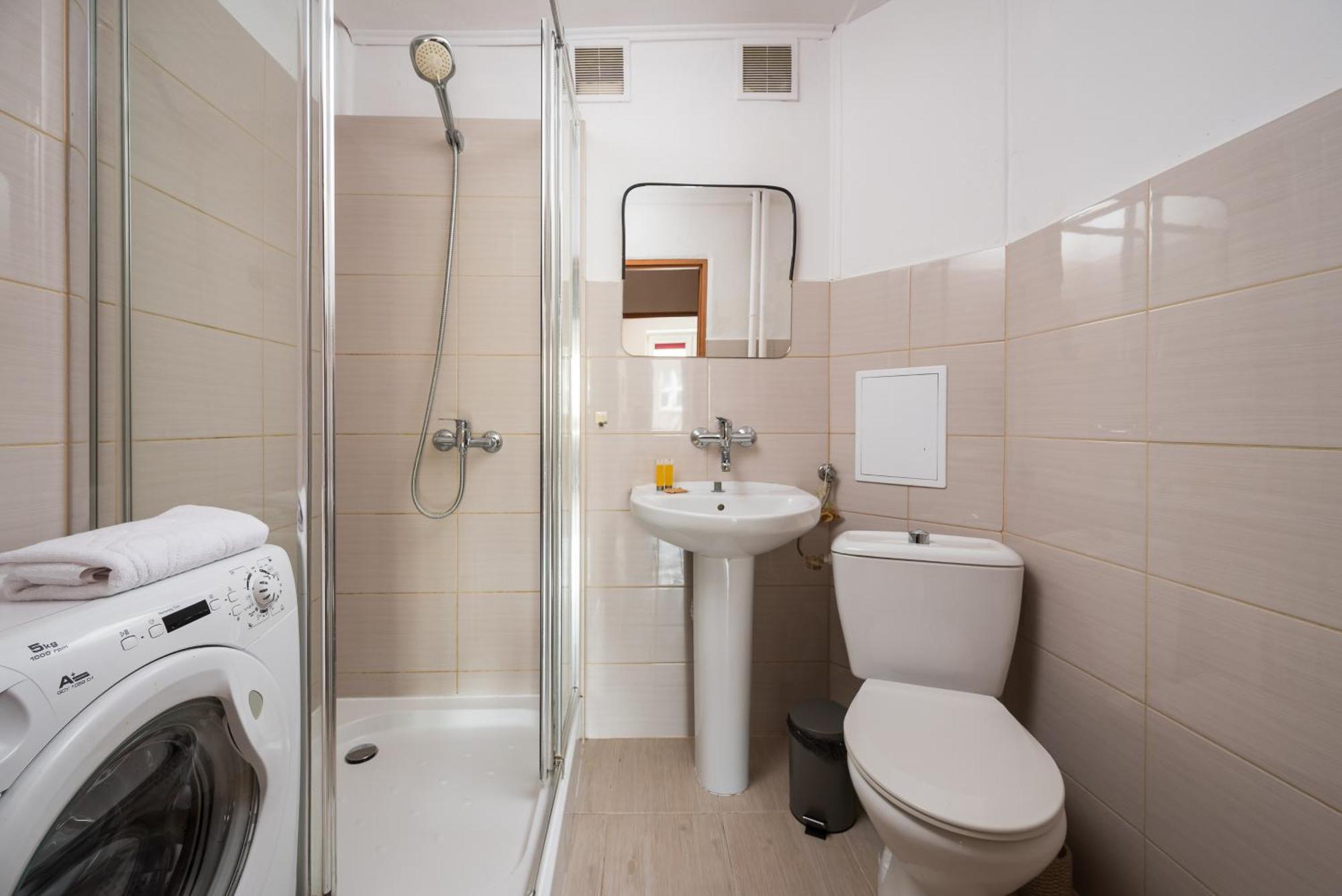 Metro Raclawicka Snug Apartment *